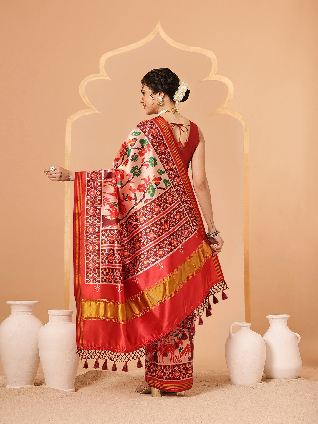 Women's Patola Twill Silk Saree With Lagdi Patta Pallu & Tassel