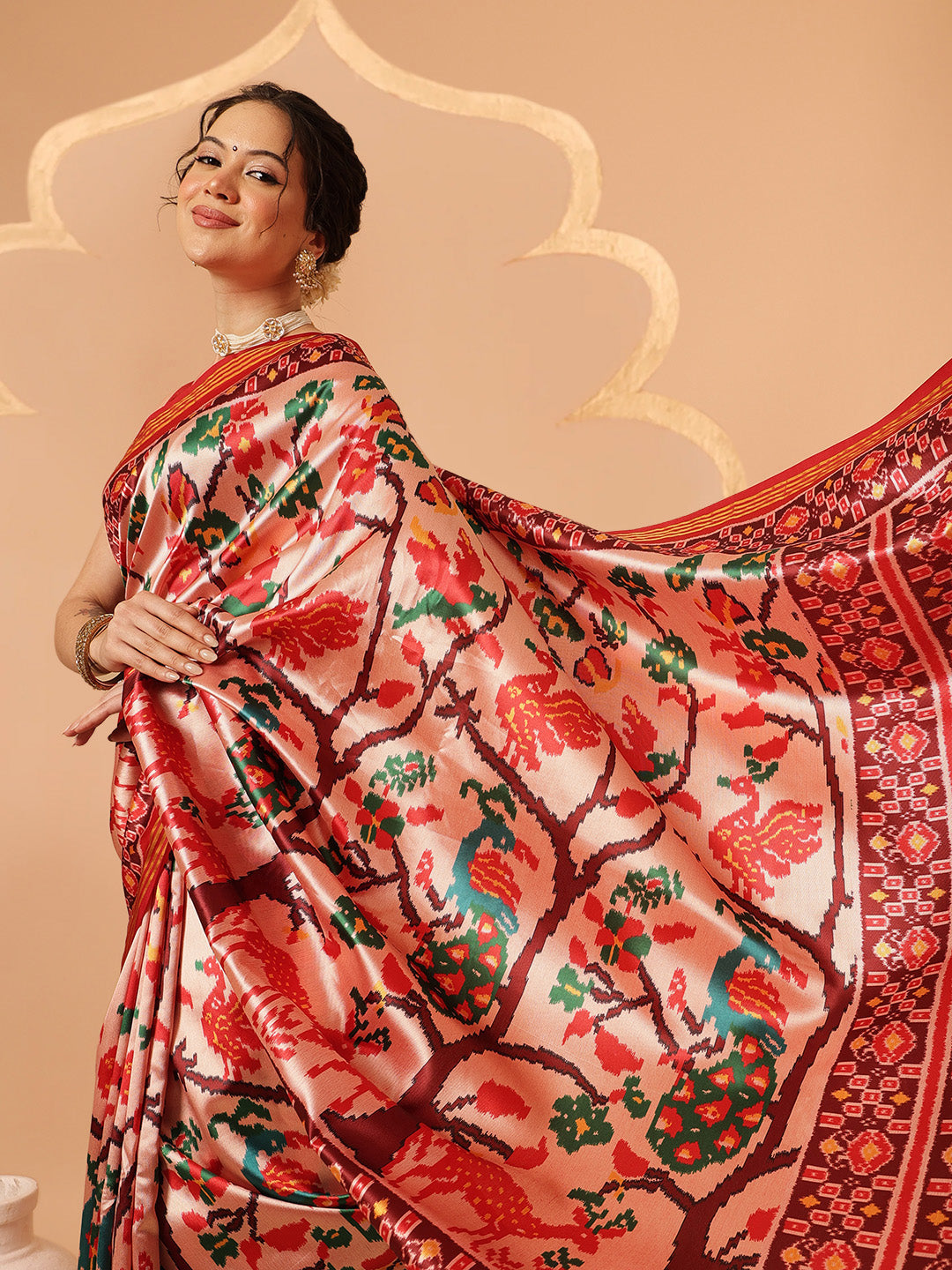 Women's Patola Twill Silk Saree With Lagdi Patta Pallu & Tassel