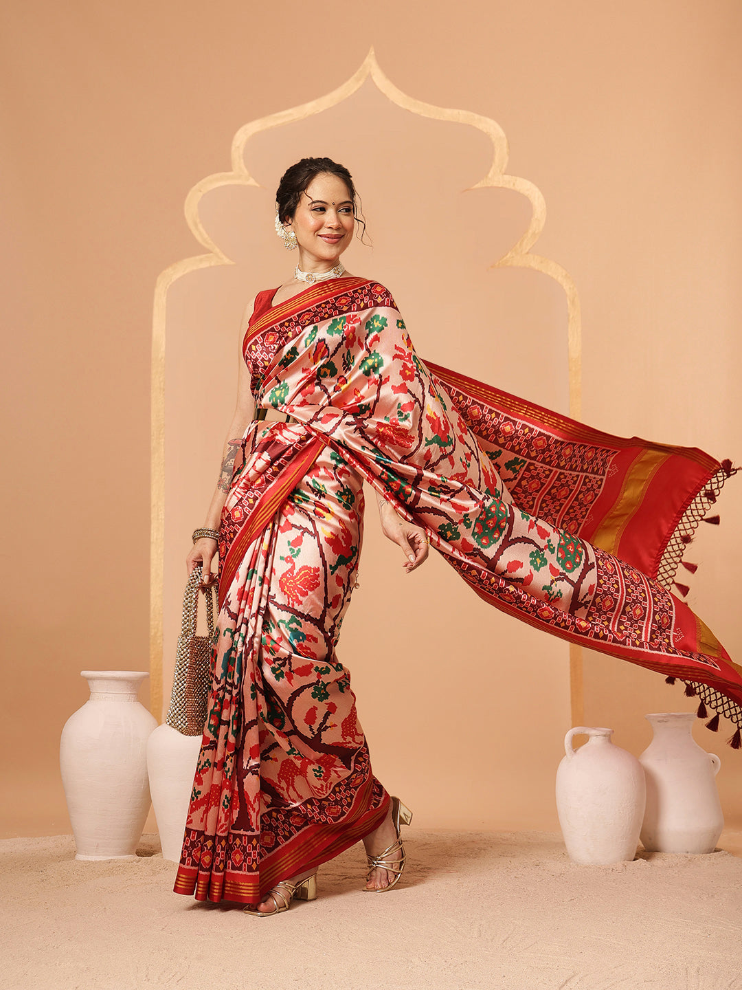 Women's Patola Twill Silk Saree With Lagdi Patta Pallu & Tassel