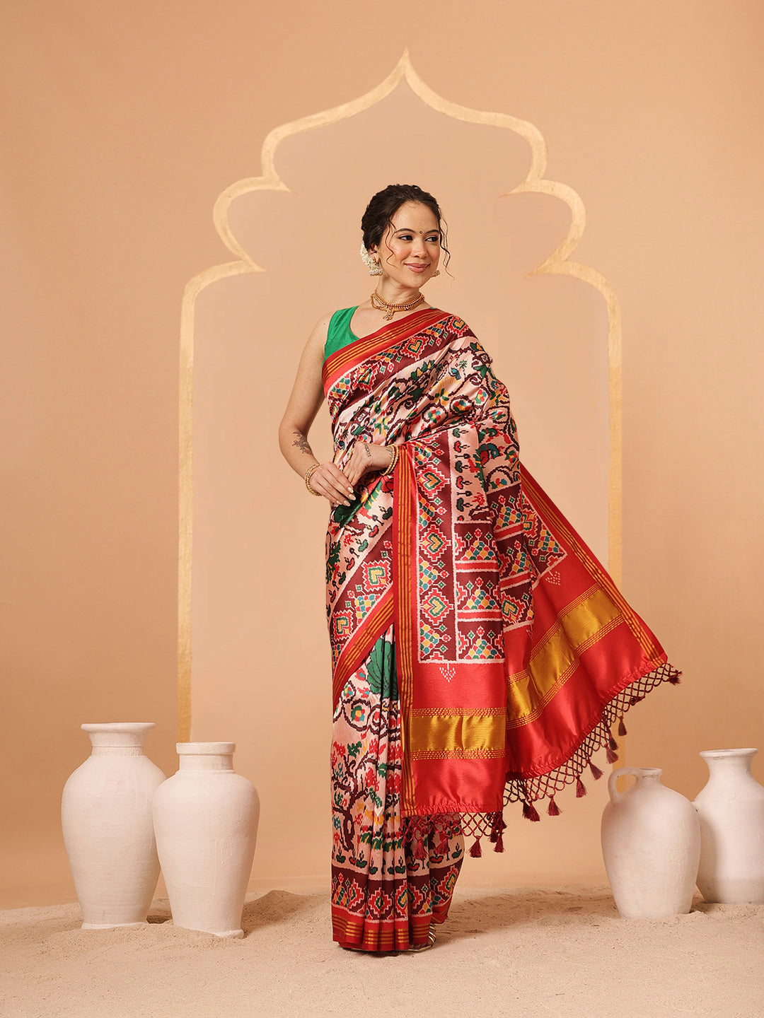Women's Patola Twill Silk Saree With Lagdi Patta Pallu & Tassel