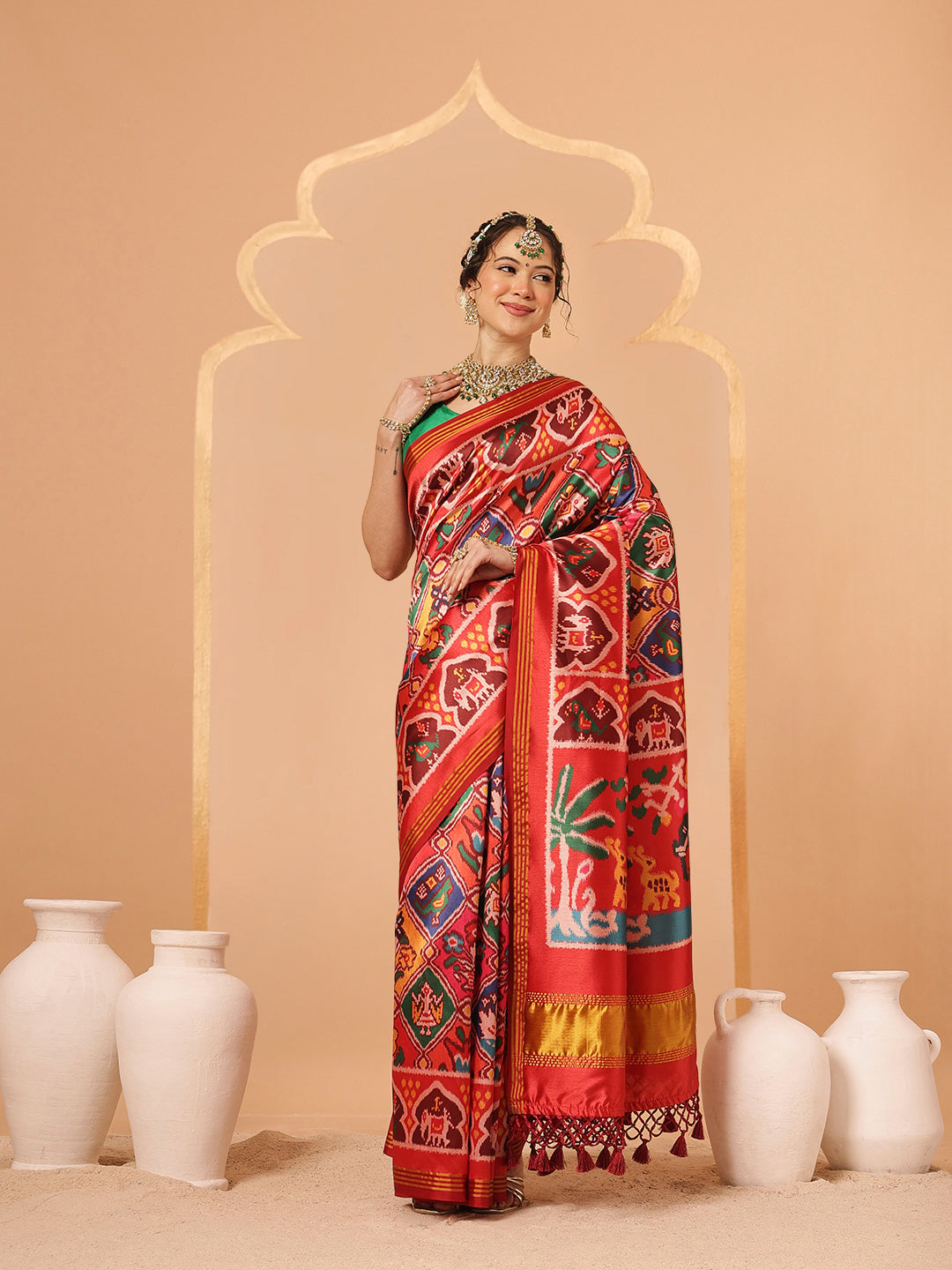 Women's Patola Twill Silk Saree With Lagdi Patta Pallu & Tassel