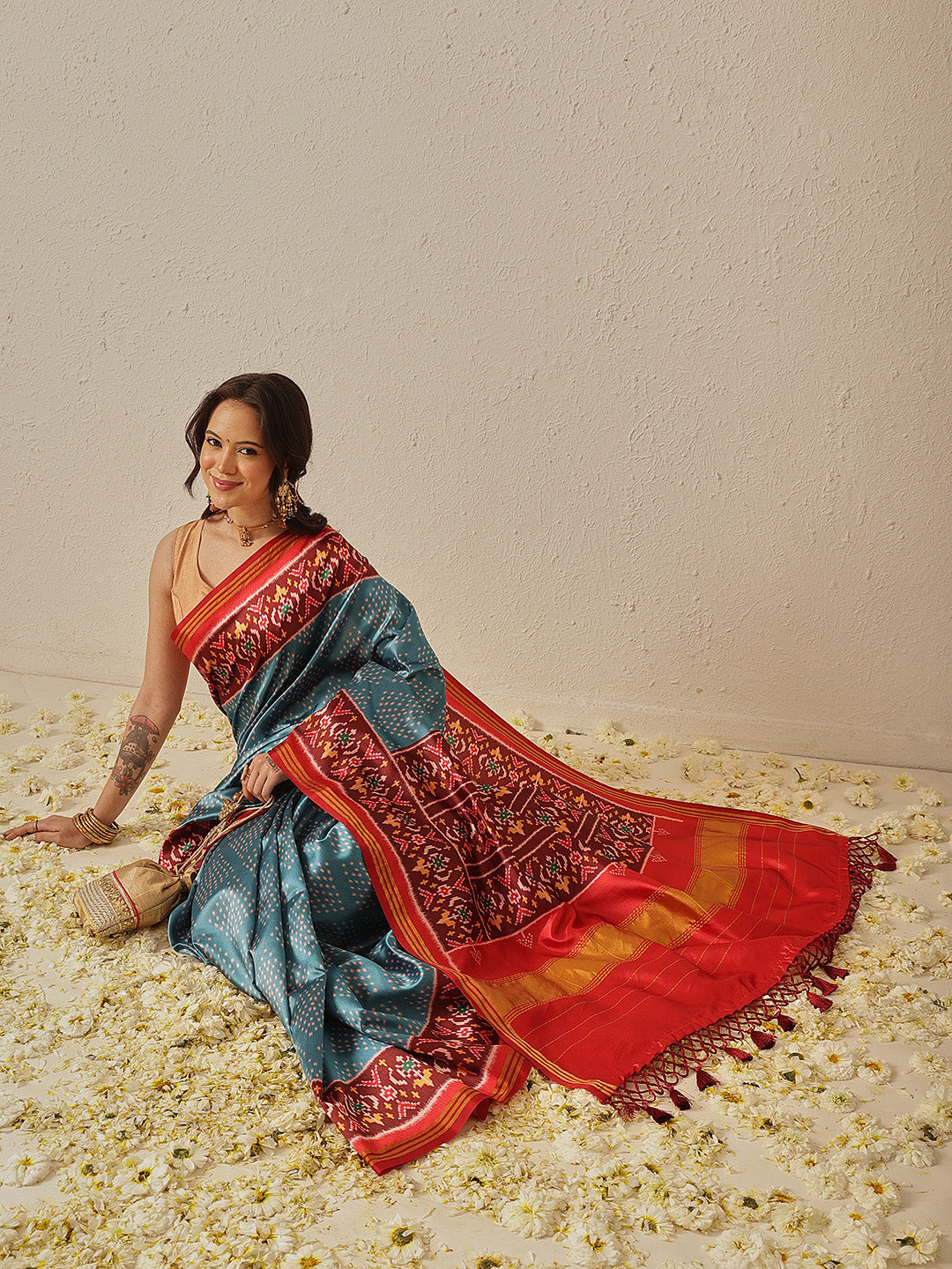 Double Ikkat Patola Printed Saree with Weaving Border & Pallu