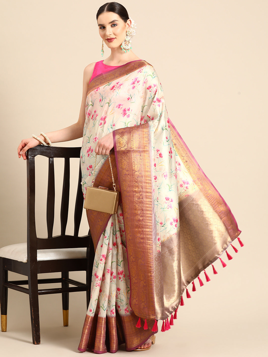 Women Art Silk Digital Print Saree