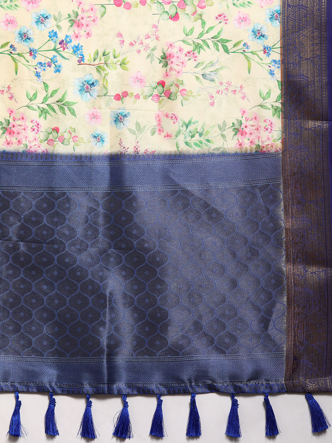 Women Art Silk Digital Print Saree