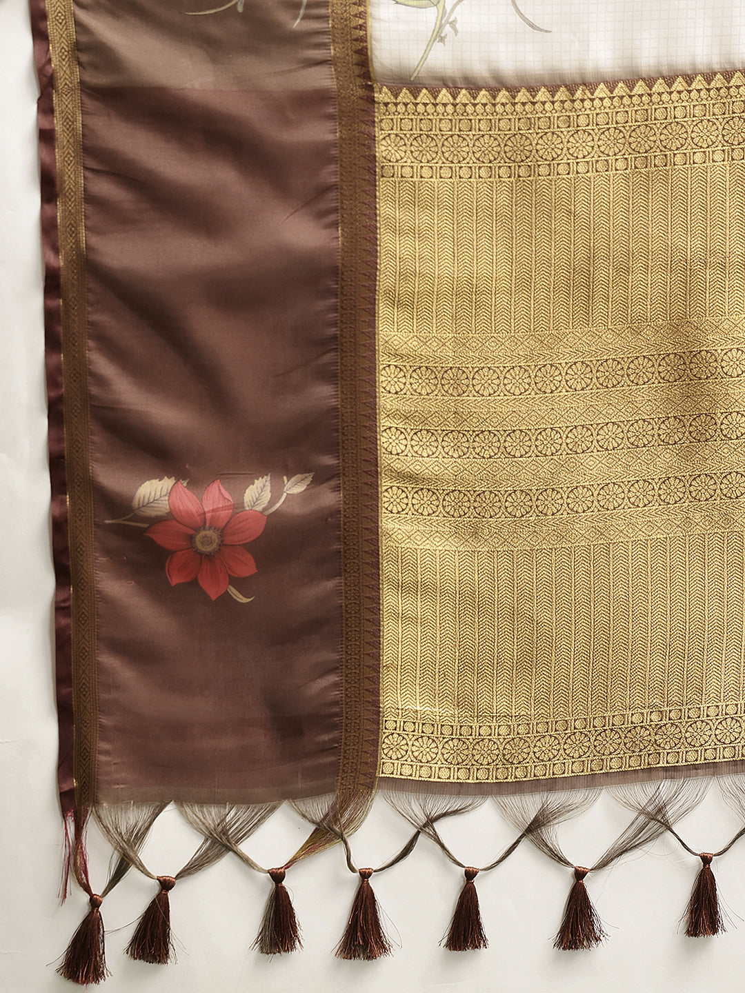 Women's Soft Muga Silk Solid Saree With Printed Border & Unstitched Blouse Piece