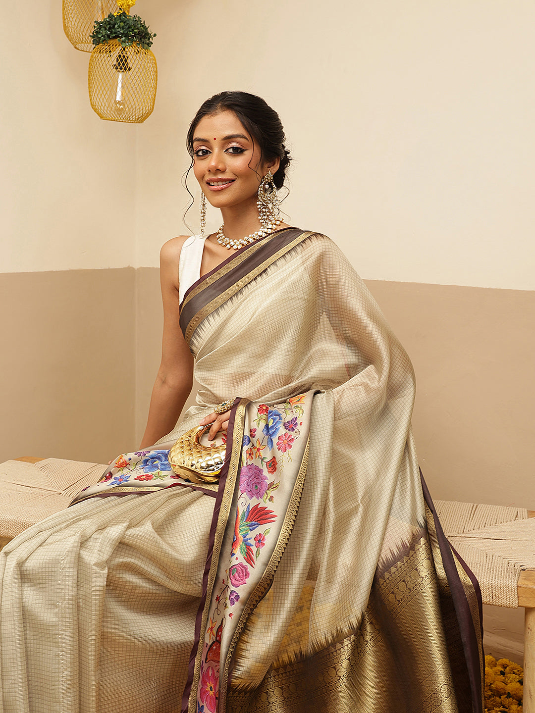 Women's Soft Muga Silk Solid Saree With Printed Border & Unstitched Blouse Piece