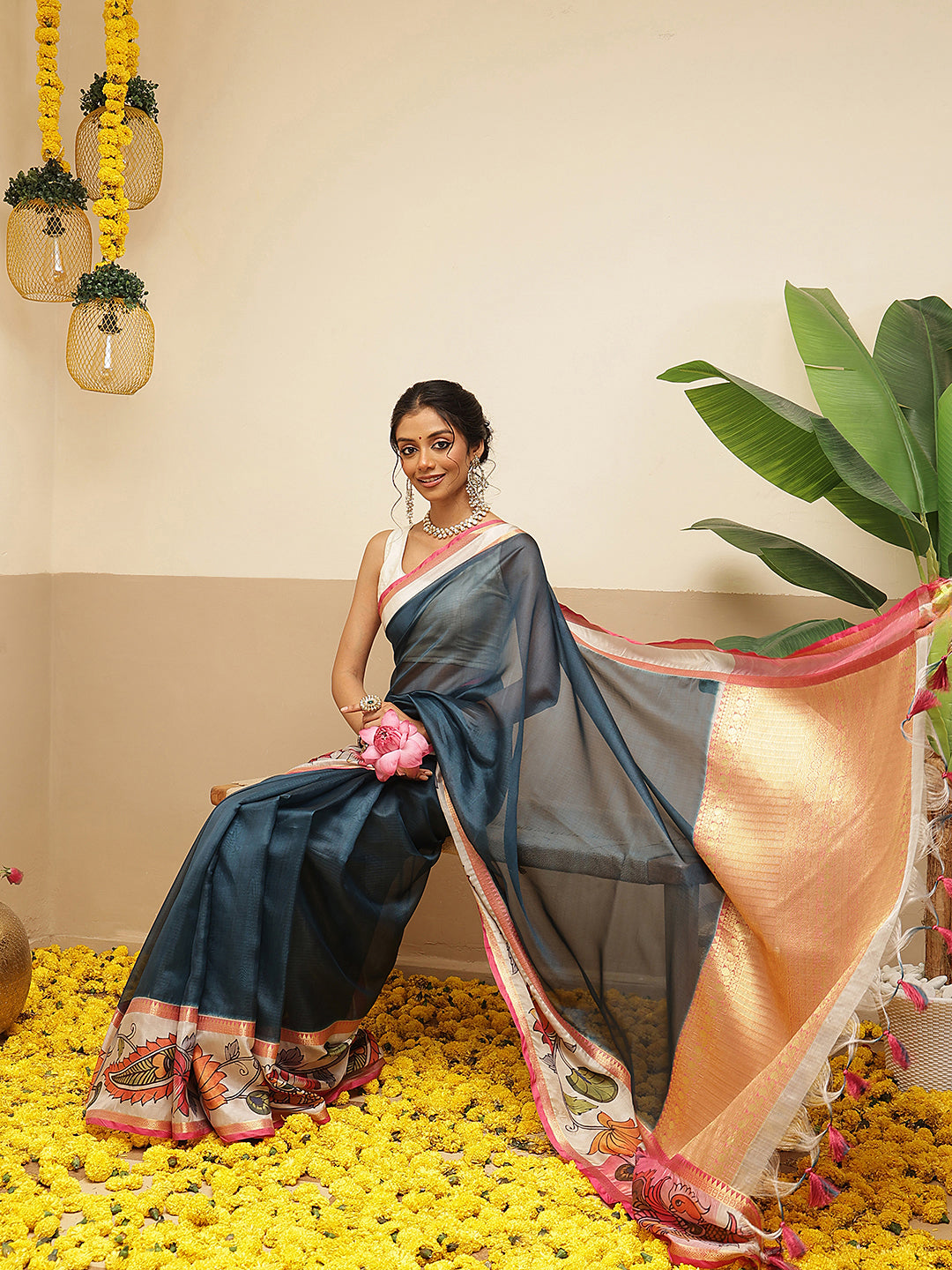 Women's Soft Muga Silk Solid Saree With Printed Border & Unstitched Blouse Piece