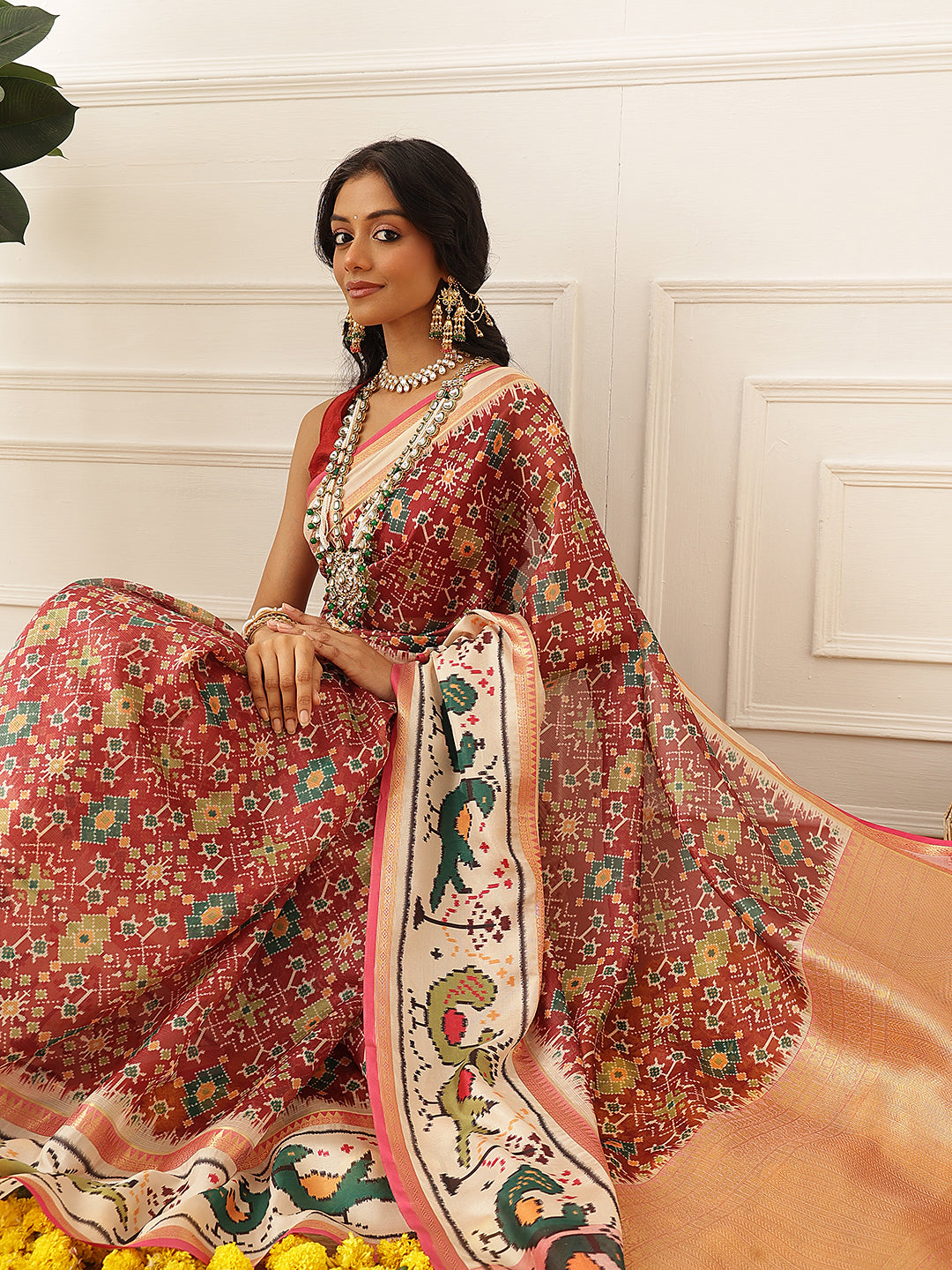 Women's Soft Muga Silk Solid Saree With Printed Border & Unstitched Blouse Piece