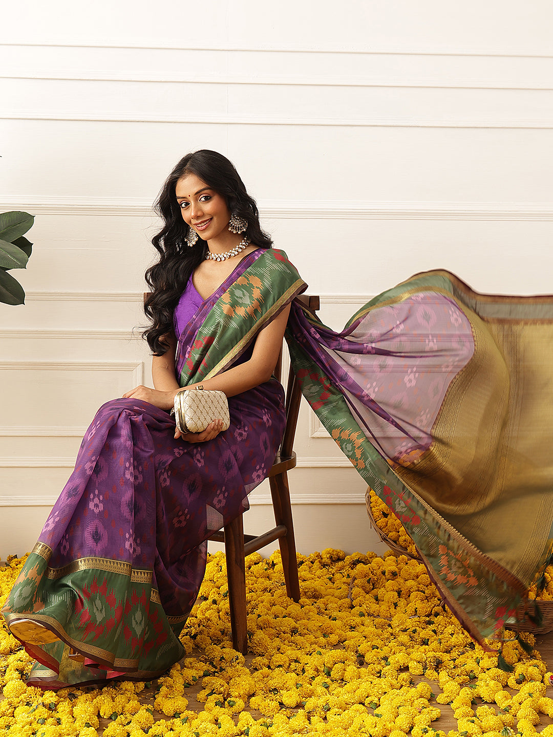 Women's Soft Muga Silk Solid Saree With Printed Border & Unstitched Blouse Piece