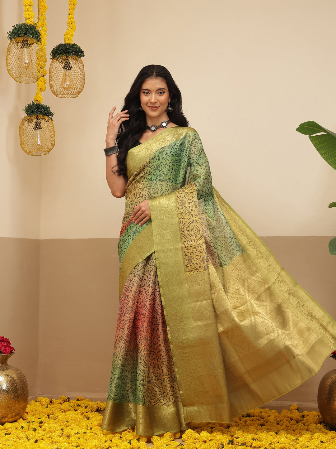 Warli Printed Crush Tissue Silk Saree With Small Border & Unstitched Blouse Piece