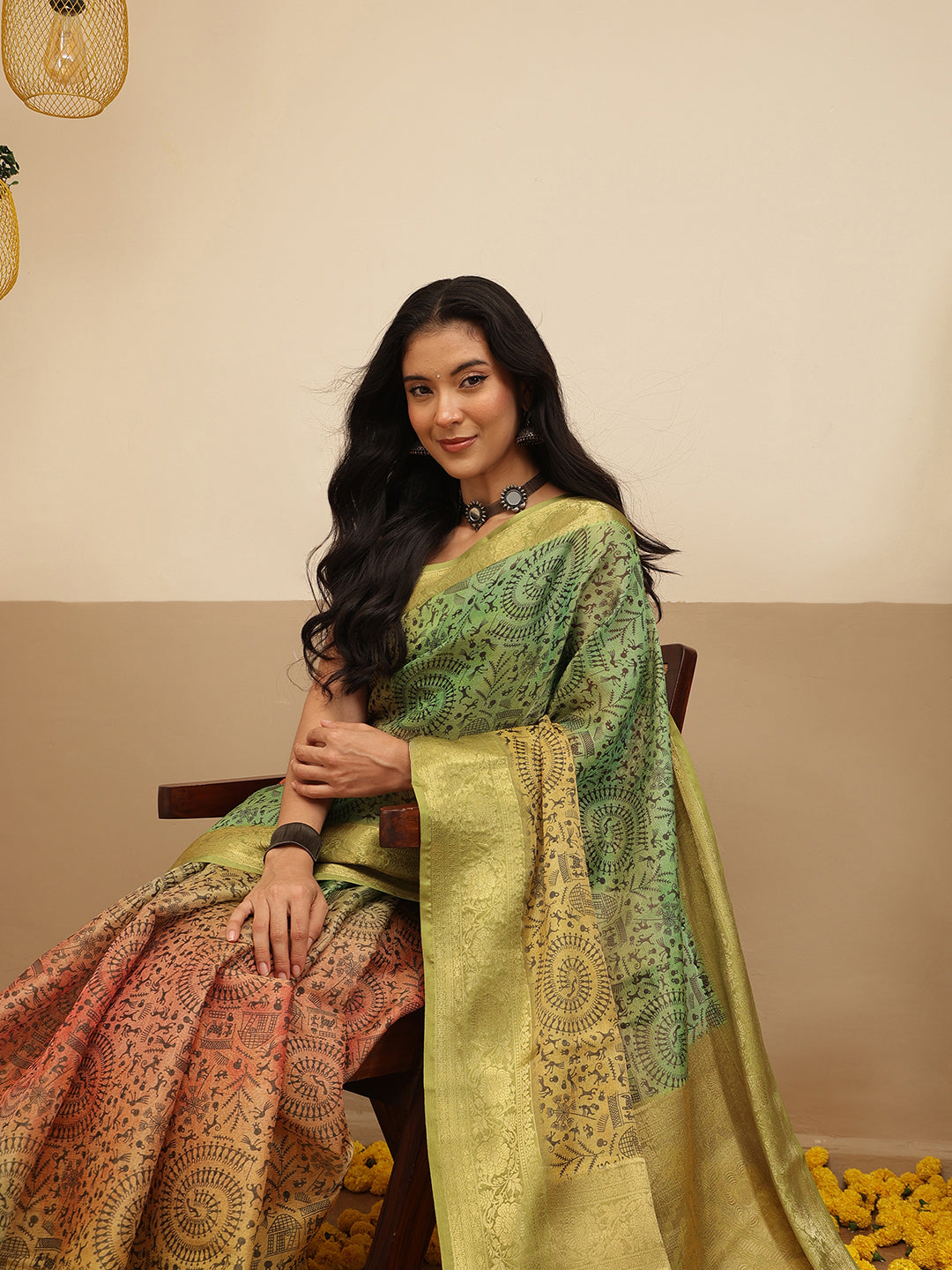 Warli Printed Crush Tissue Silk Saree With Small Border & Unstitched Blouse Piece