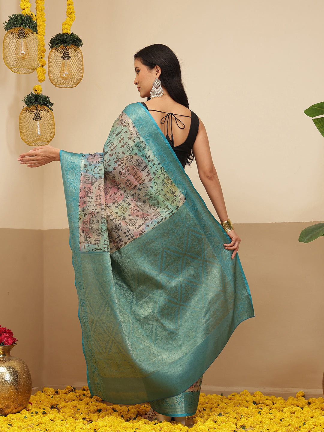 Warli Printed Crush Tissue Silk Saree With Small Border & Unstitched Blouse Piece