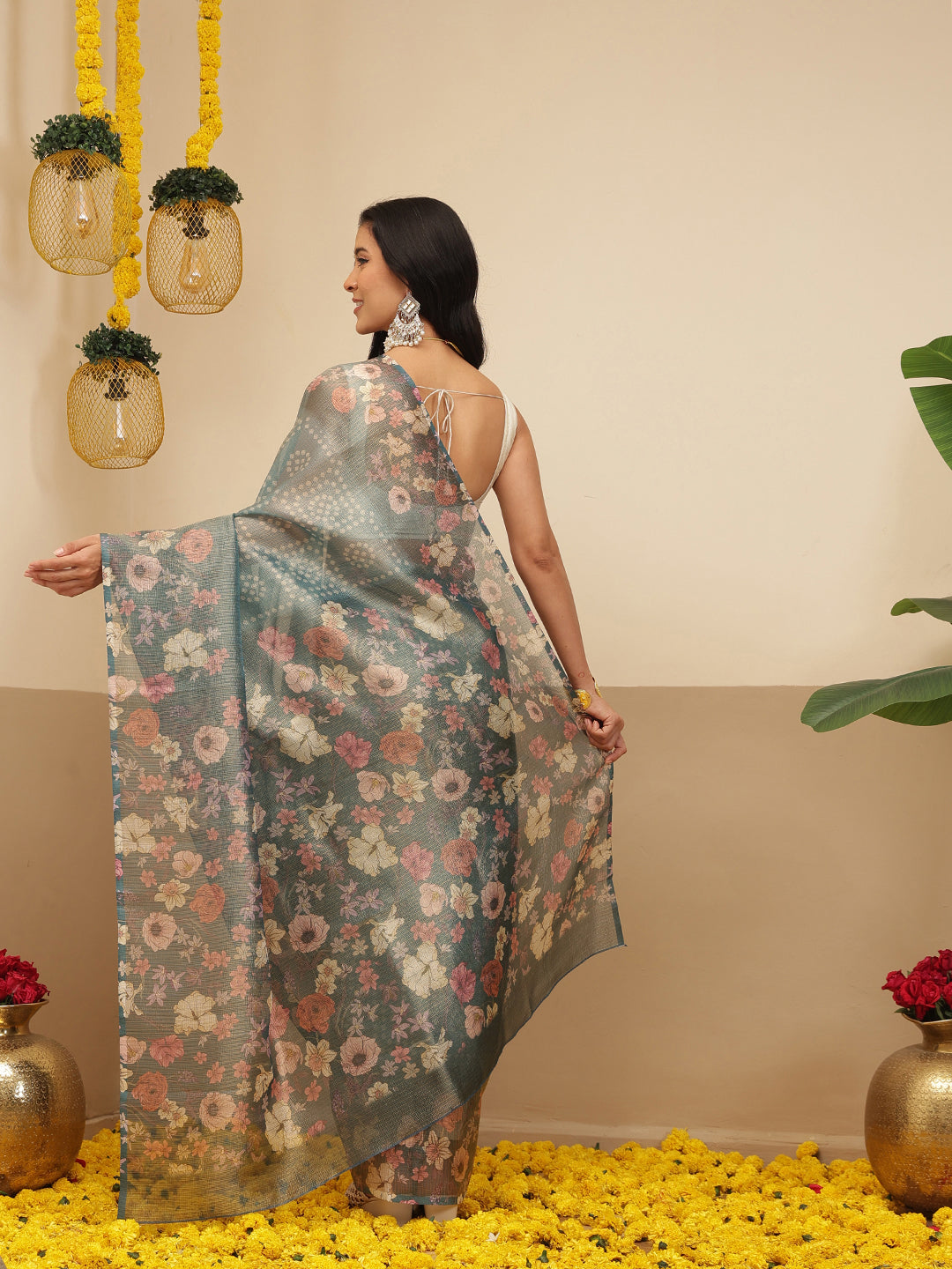 Digital Printed Lightweigth Crush Tissue Silk Saree With Unstitched Blouse Piece