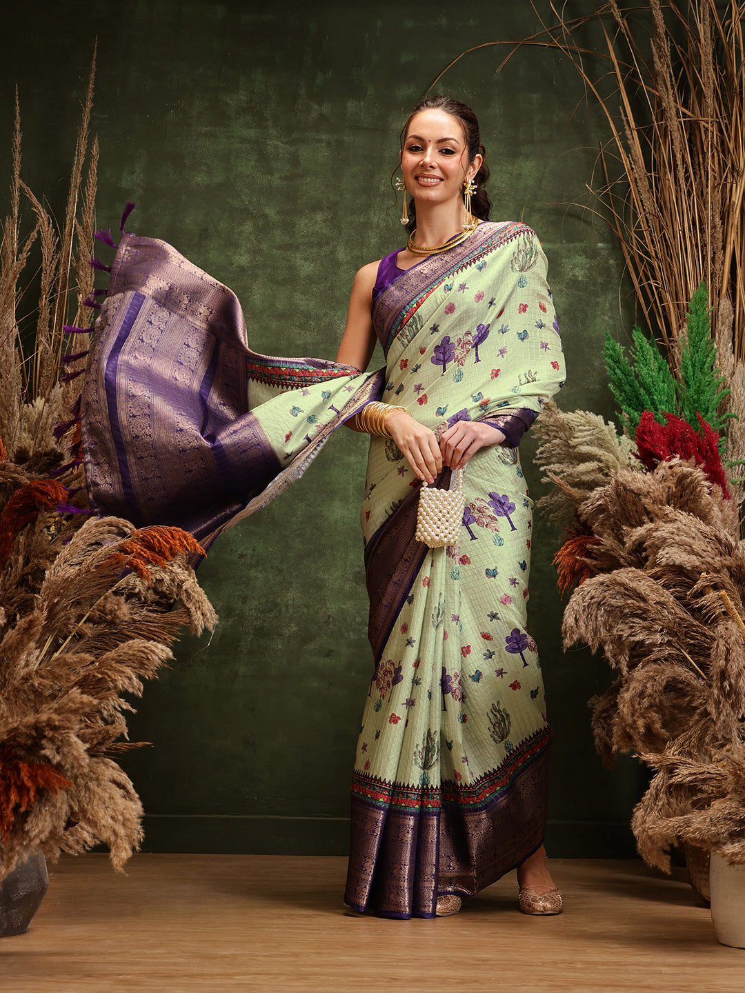 Kanjivaram Floral Printed Stunned Motifs Zari Woven Saree With Tassels