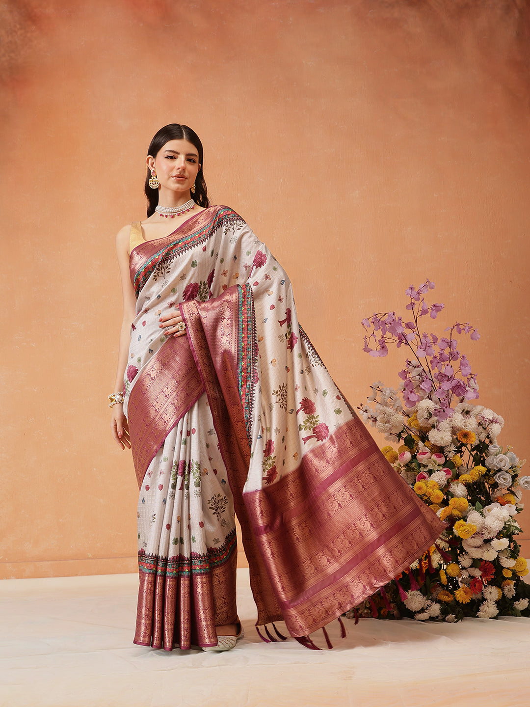 Kanjivaram Floral Printed Stunned Motifs Zari Woven Saree With Tassels