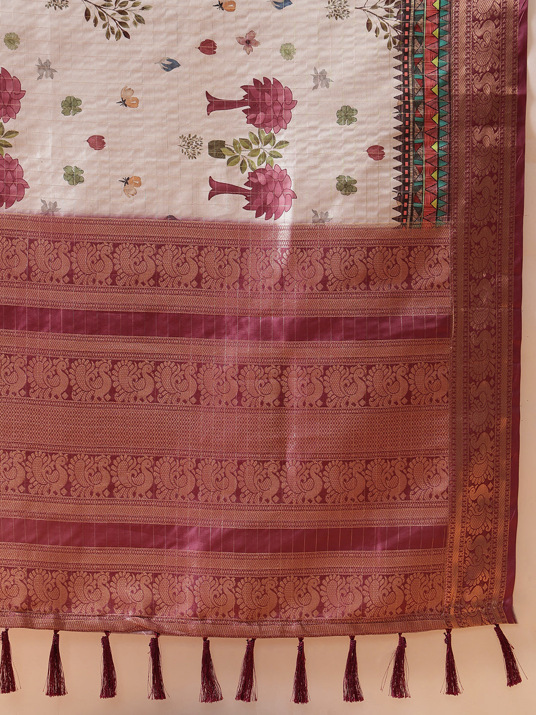 Kanjivaram Floral Printed Stunned Motifs Zari Woven Saree With Tassels