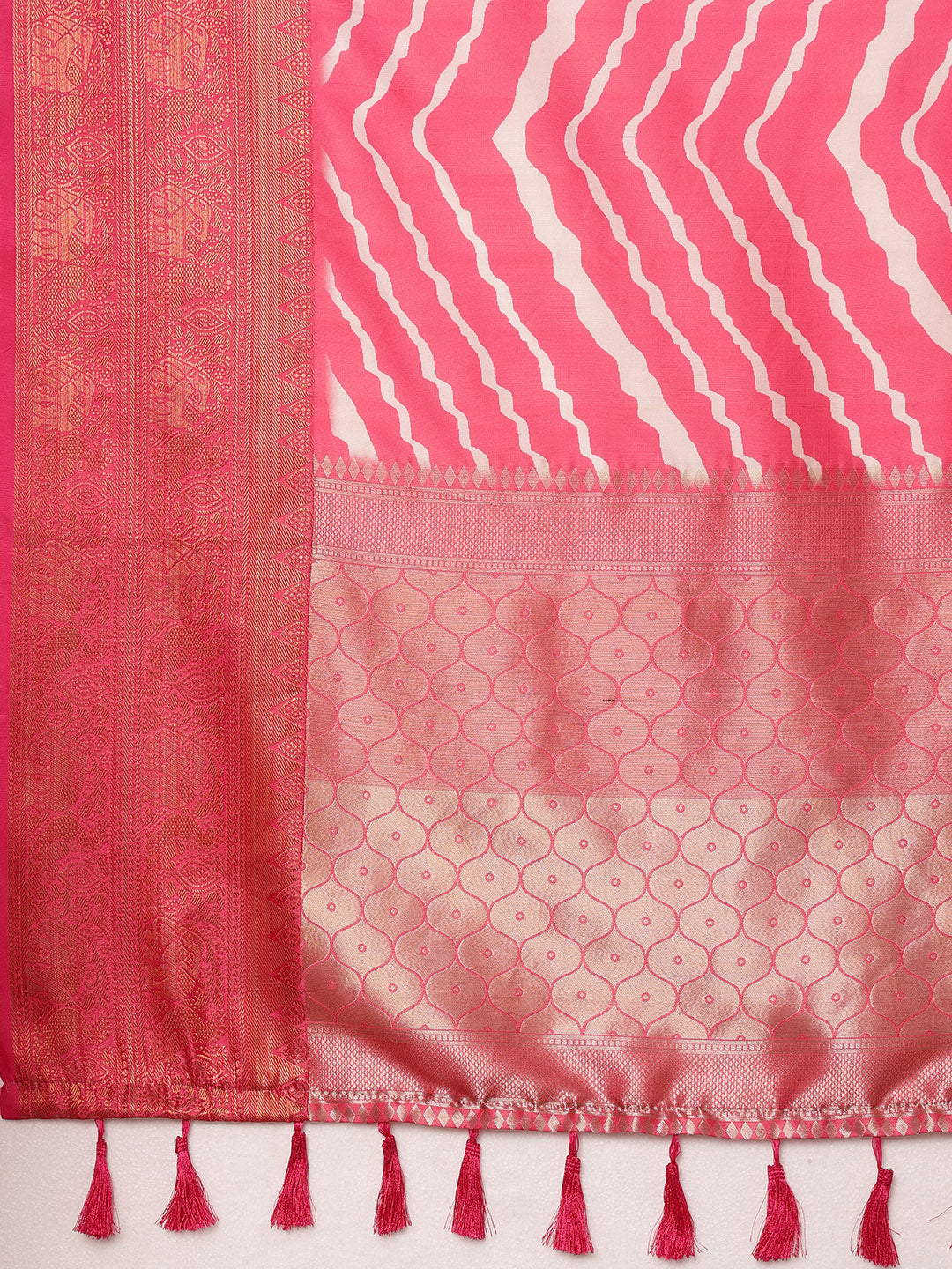Soft Silk Lahriya Printed Saree with Zari Woven Pallu