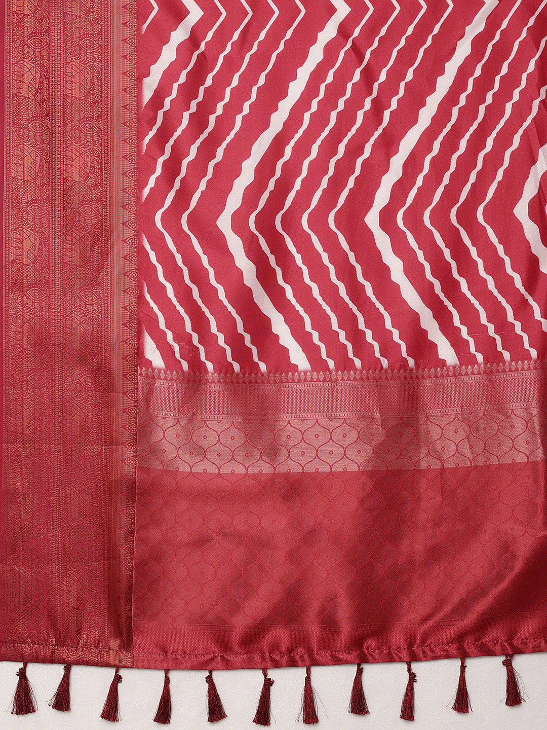 Soft Silk Lahriya Printed Saree with Zari Woven Pallu