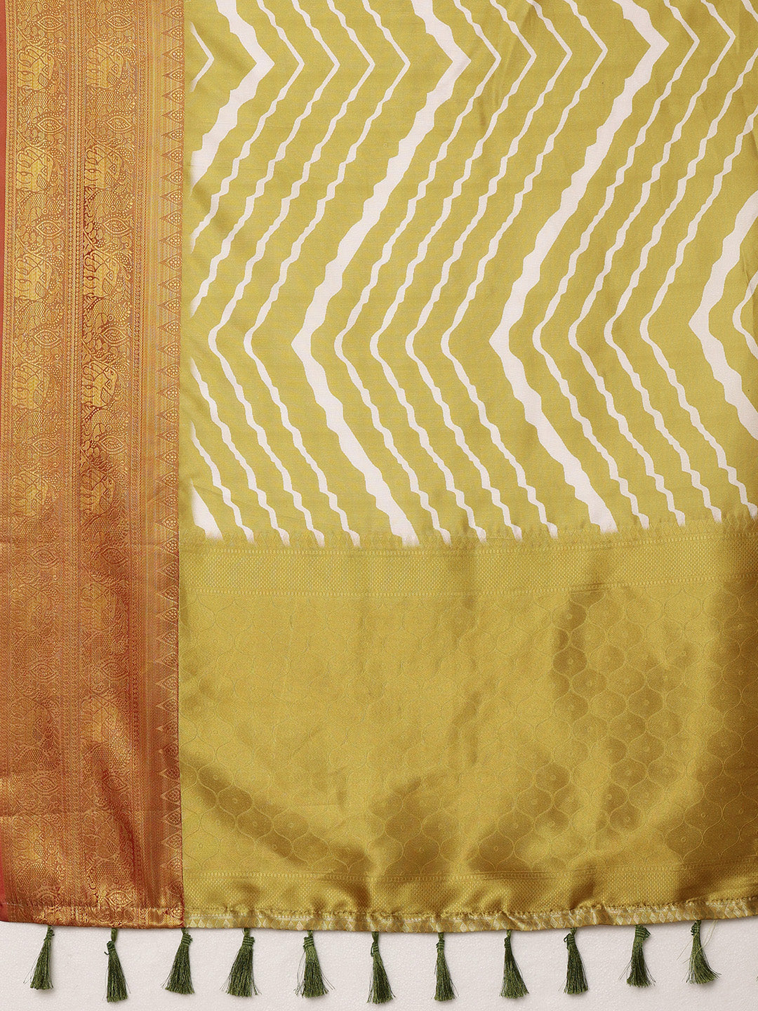 Soft Silk Lahriya Printed Saree with Zari Woven Pallu