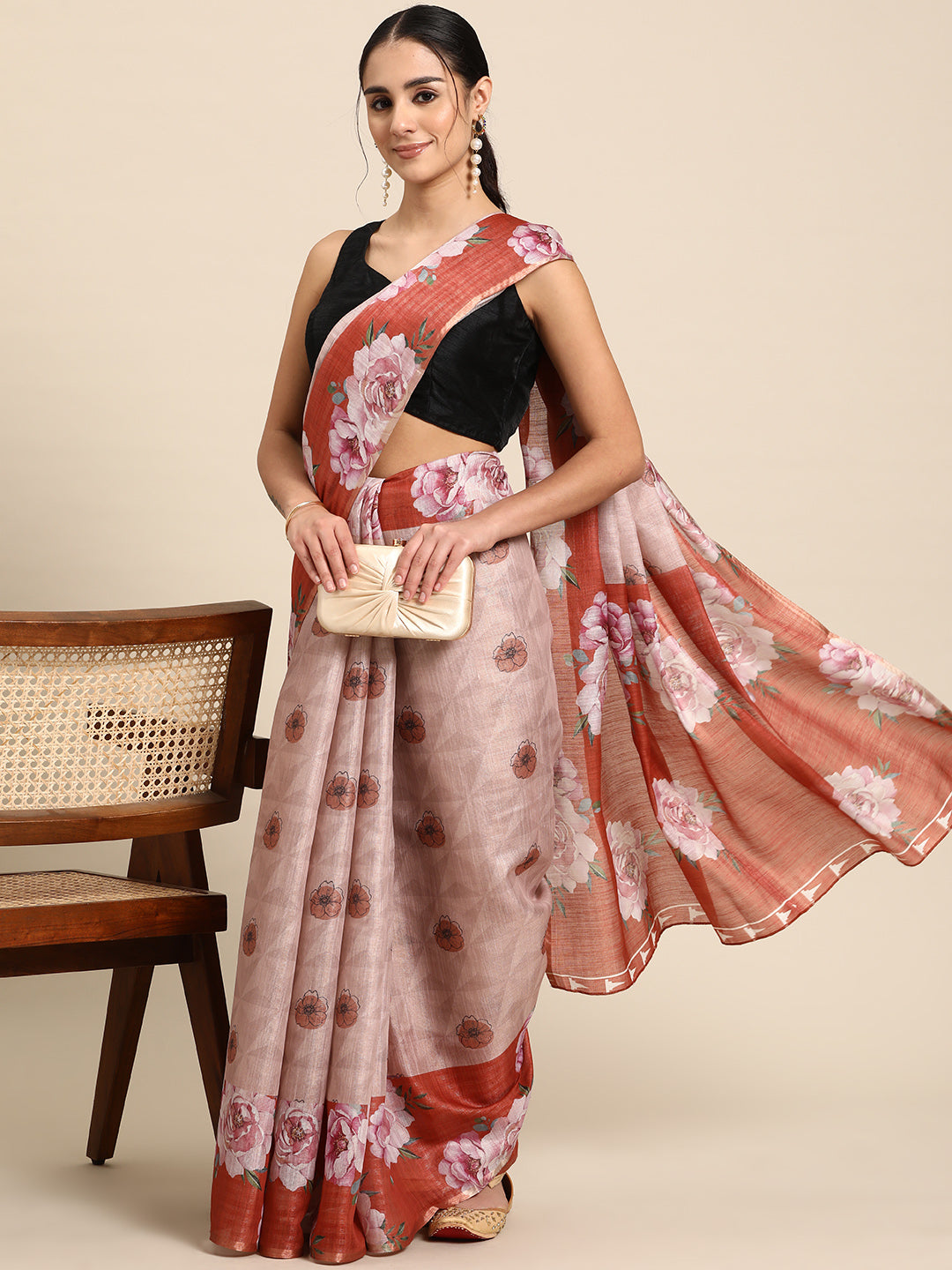 Women's Cotton Blend Floral Print Saree