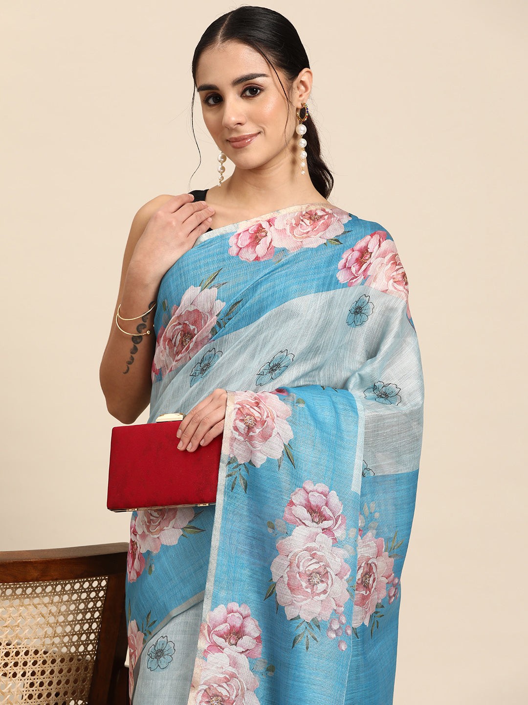 Women's Cotton Blend Floral Print Saree