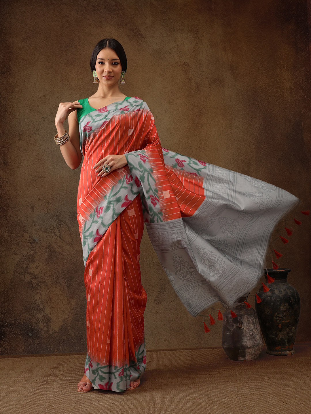 Women's Soft Silk Printed Saree With Tassels