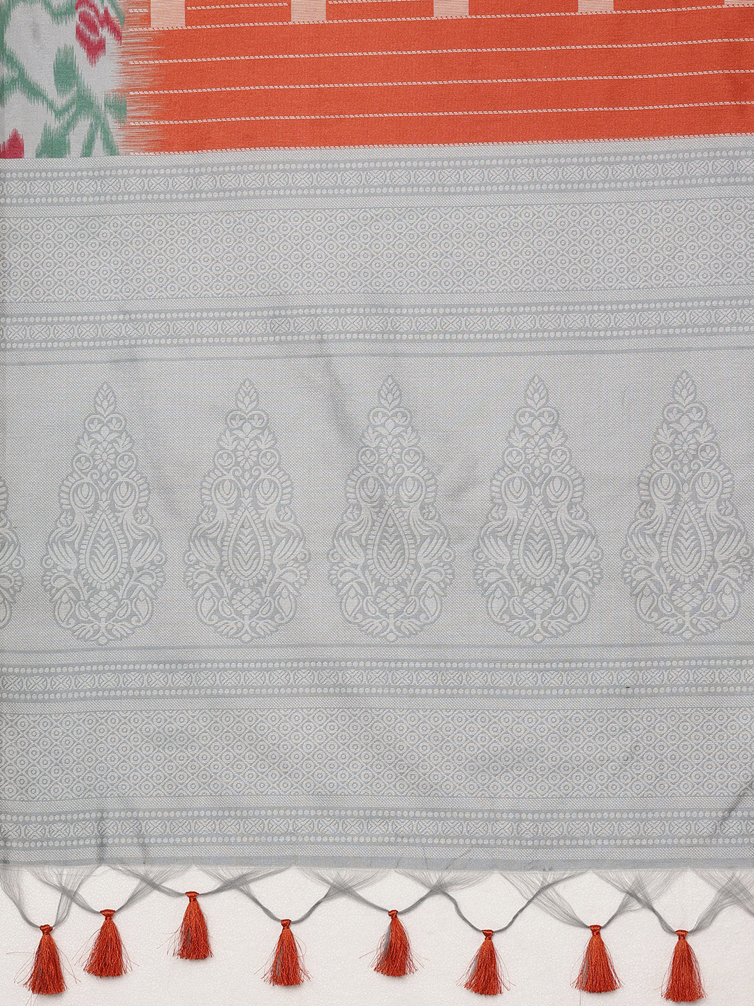 Women's Soft Silk Printed Saree With Tassels