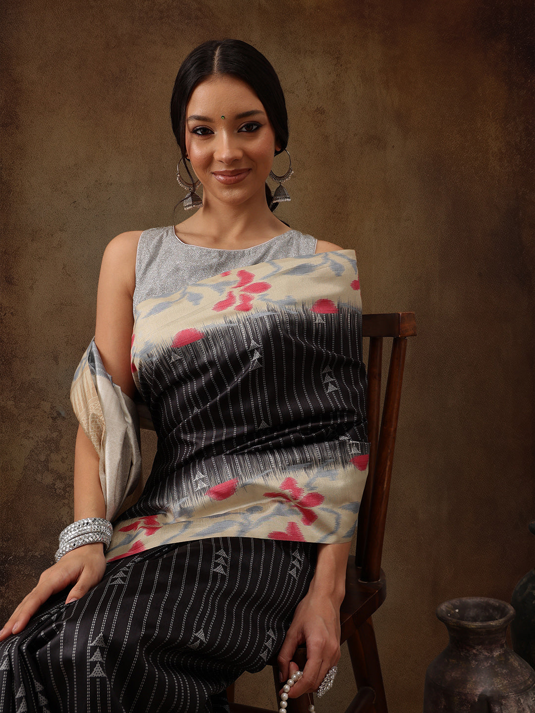 Women's Soft Silk Printed Saree With Tassels