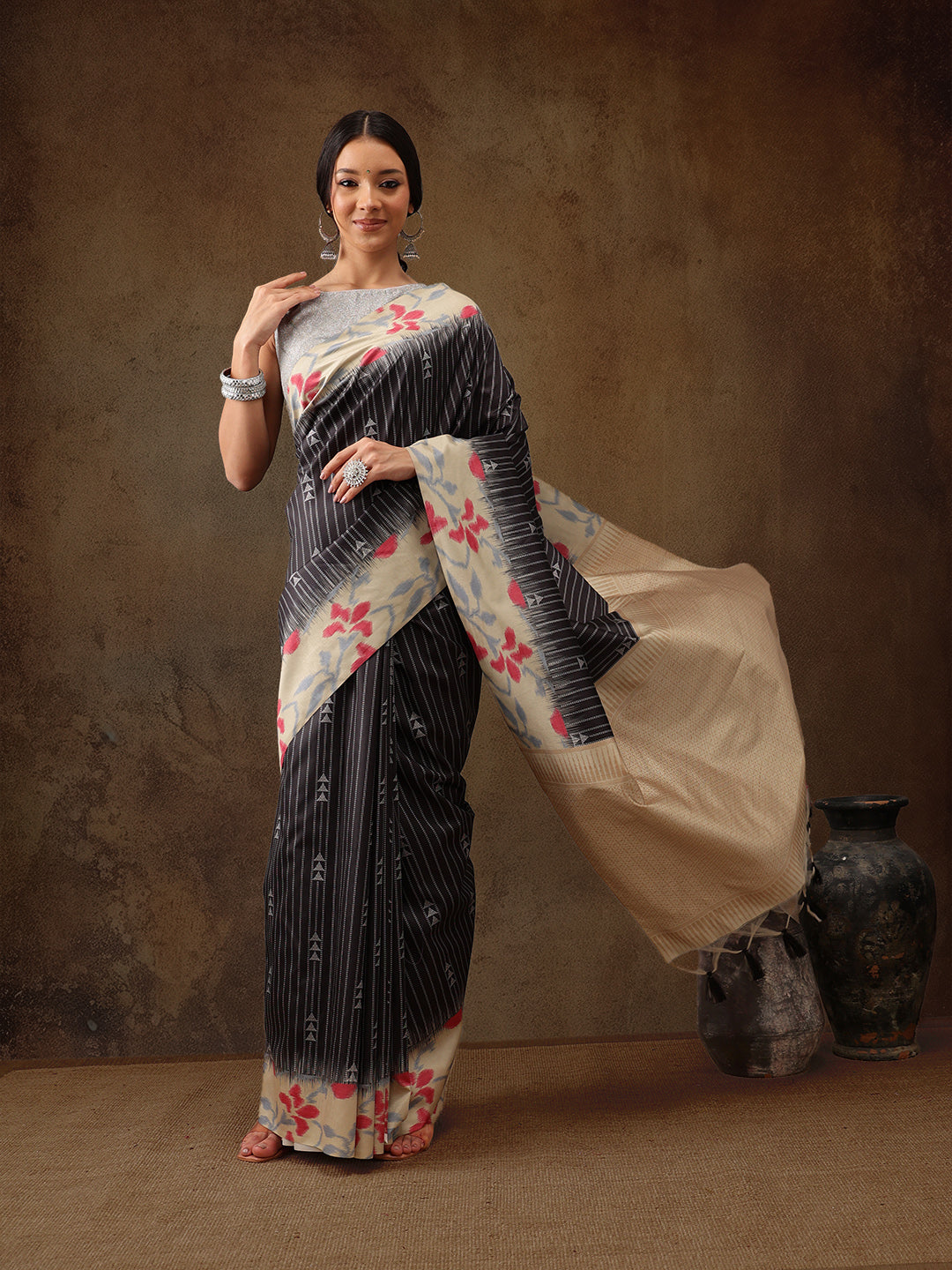 Women's Soft Silk Printed Saree With Tassels