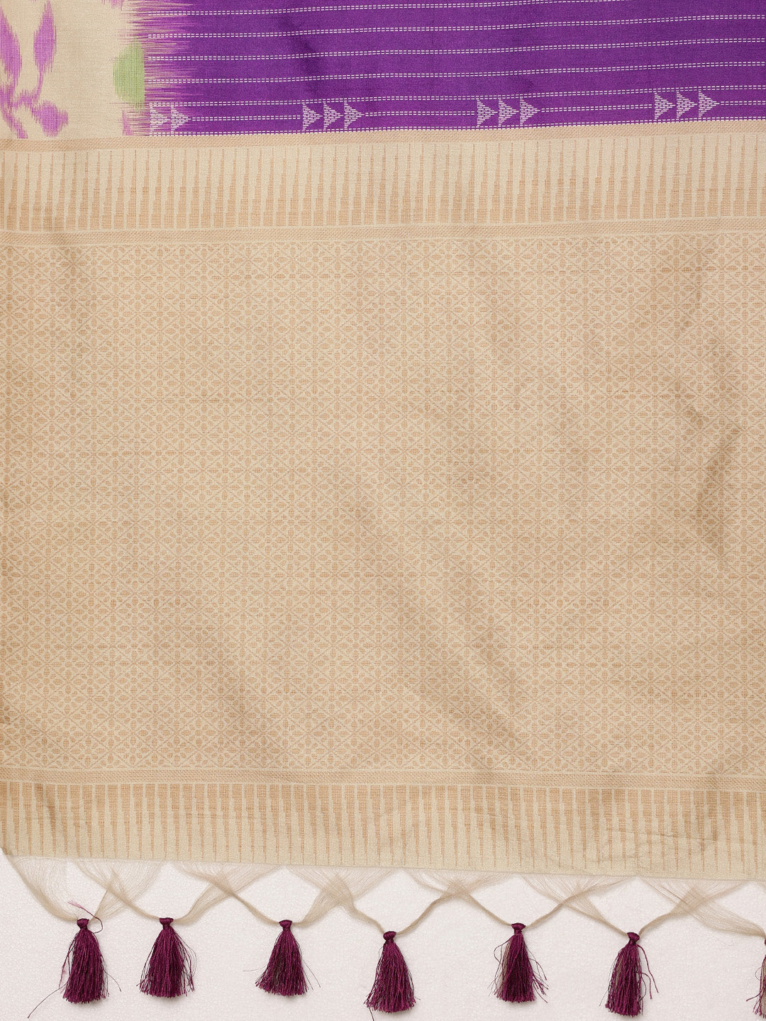 Women's Soft Silk Printed Saree With Tassels