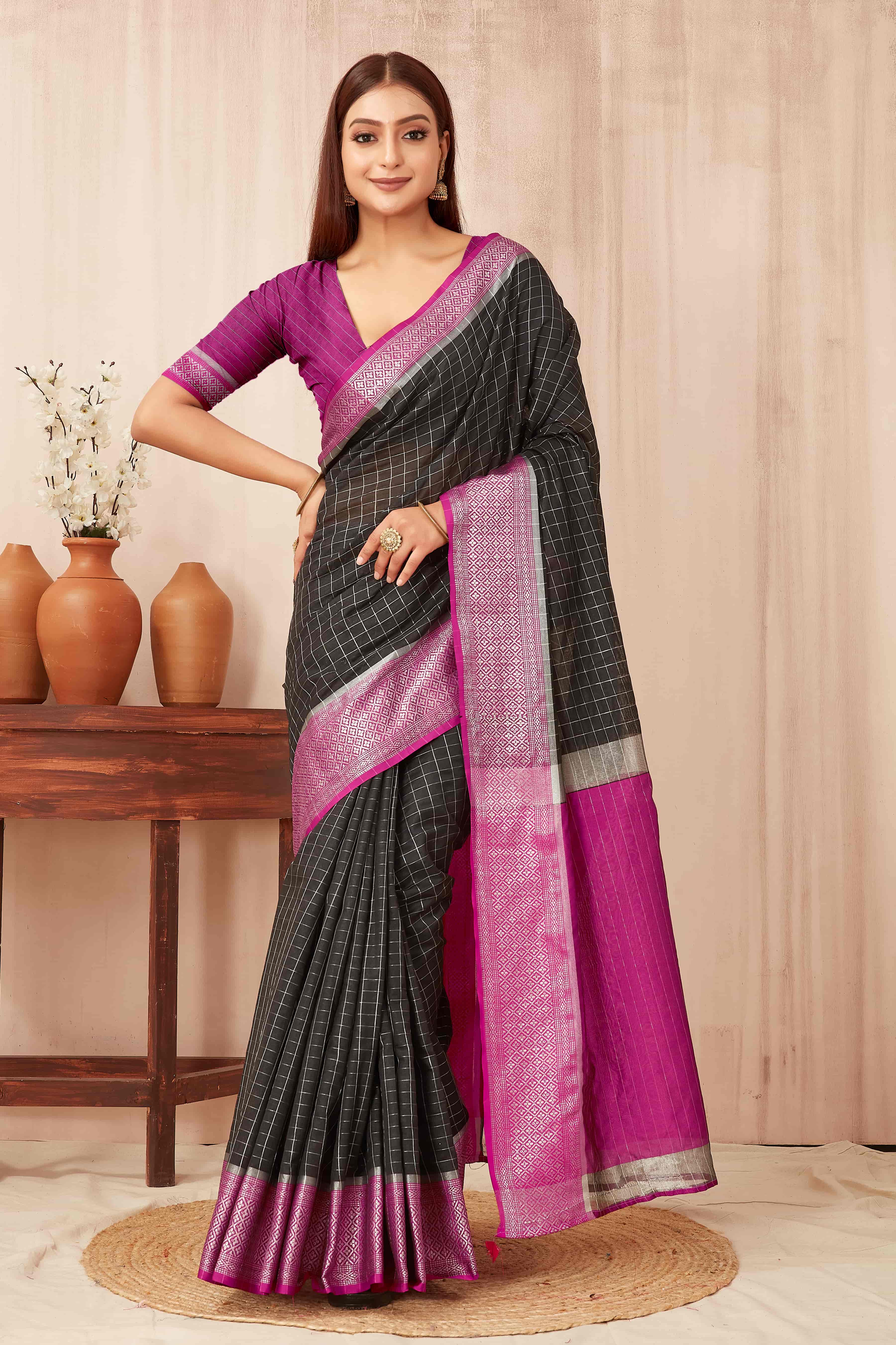 Checked Zari Banarasi Silk Gadwal Saree