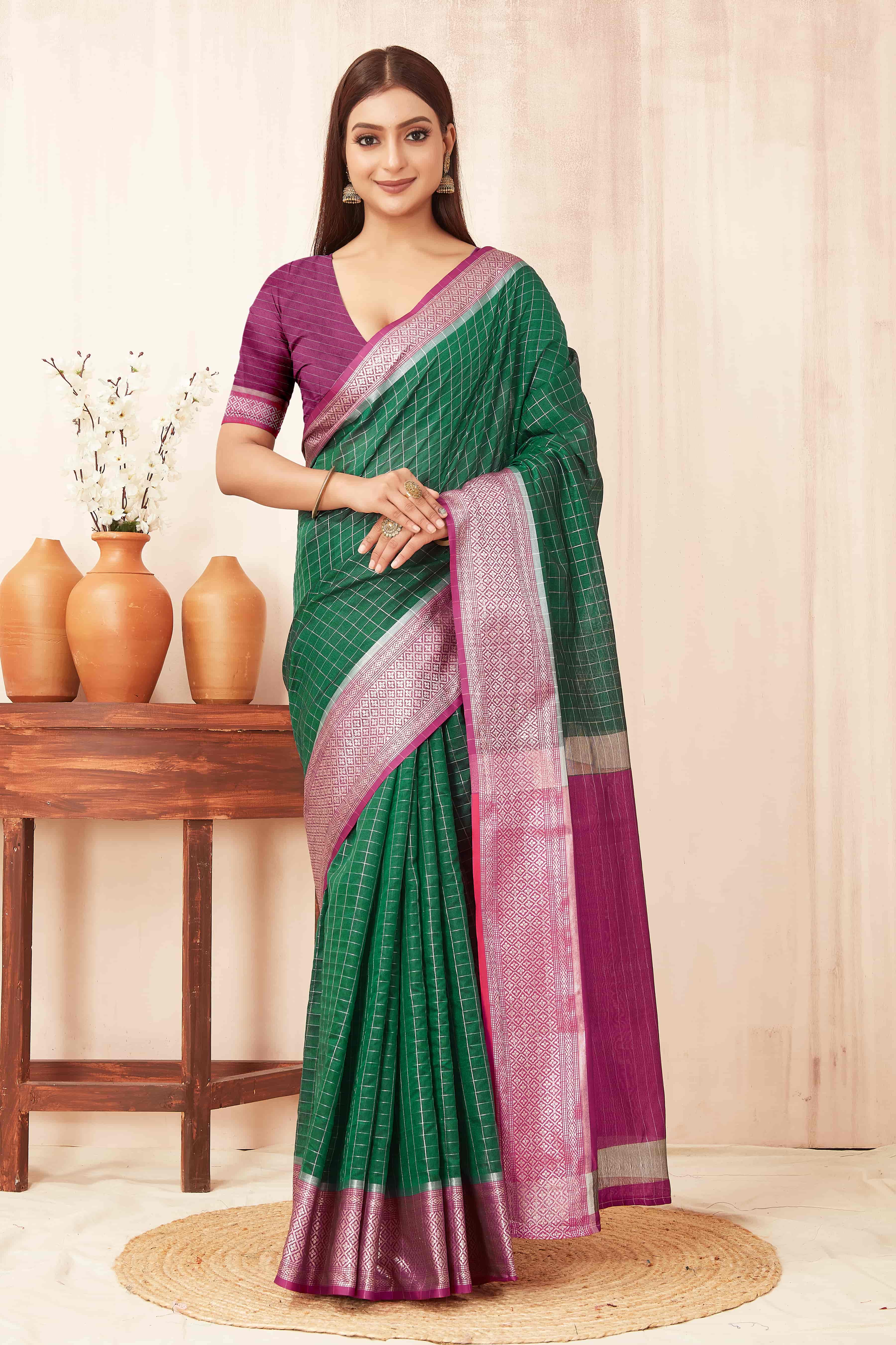 Checked Zari Banarasi Silk Gadwal Saree