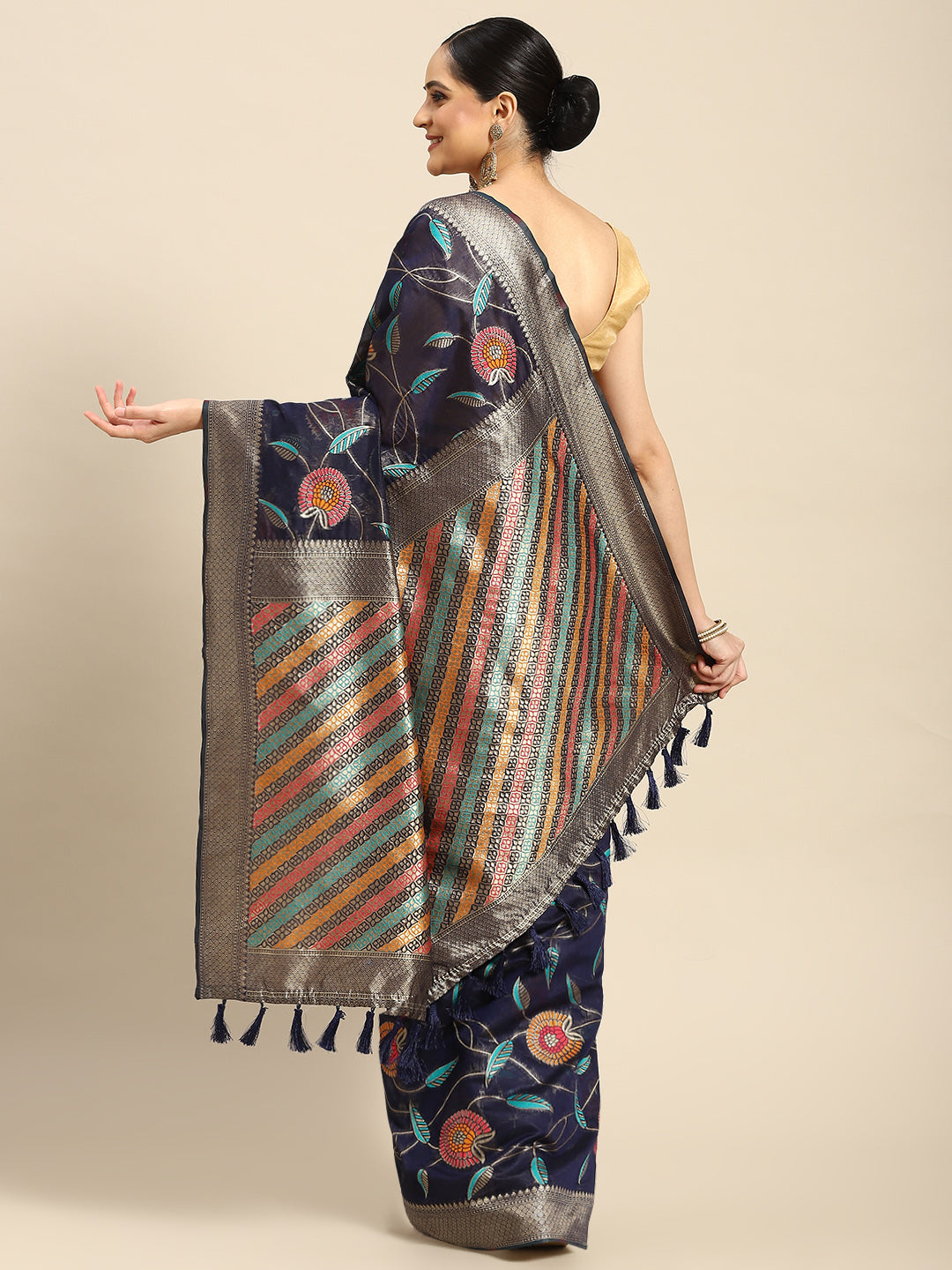 Woven Thread Cotton Saree With Unstitched Blouse Piece