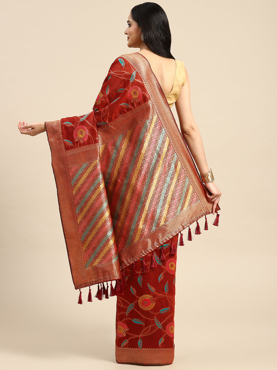 Woven Thread Cotton Saree With Unstitched Blouse Piece