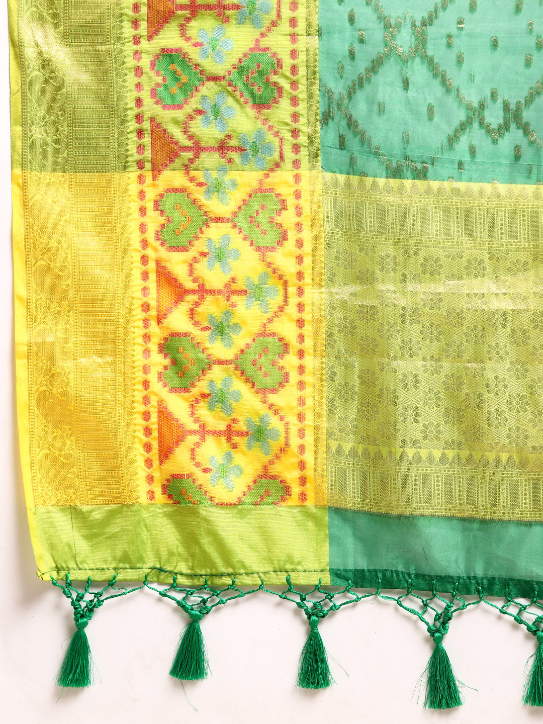 Women's Heavy Zari Silk Bollywood Style saree