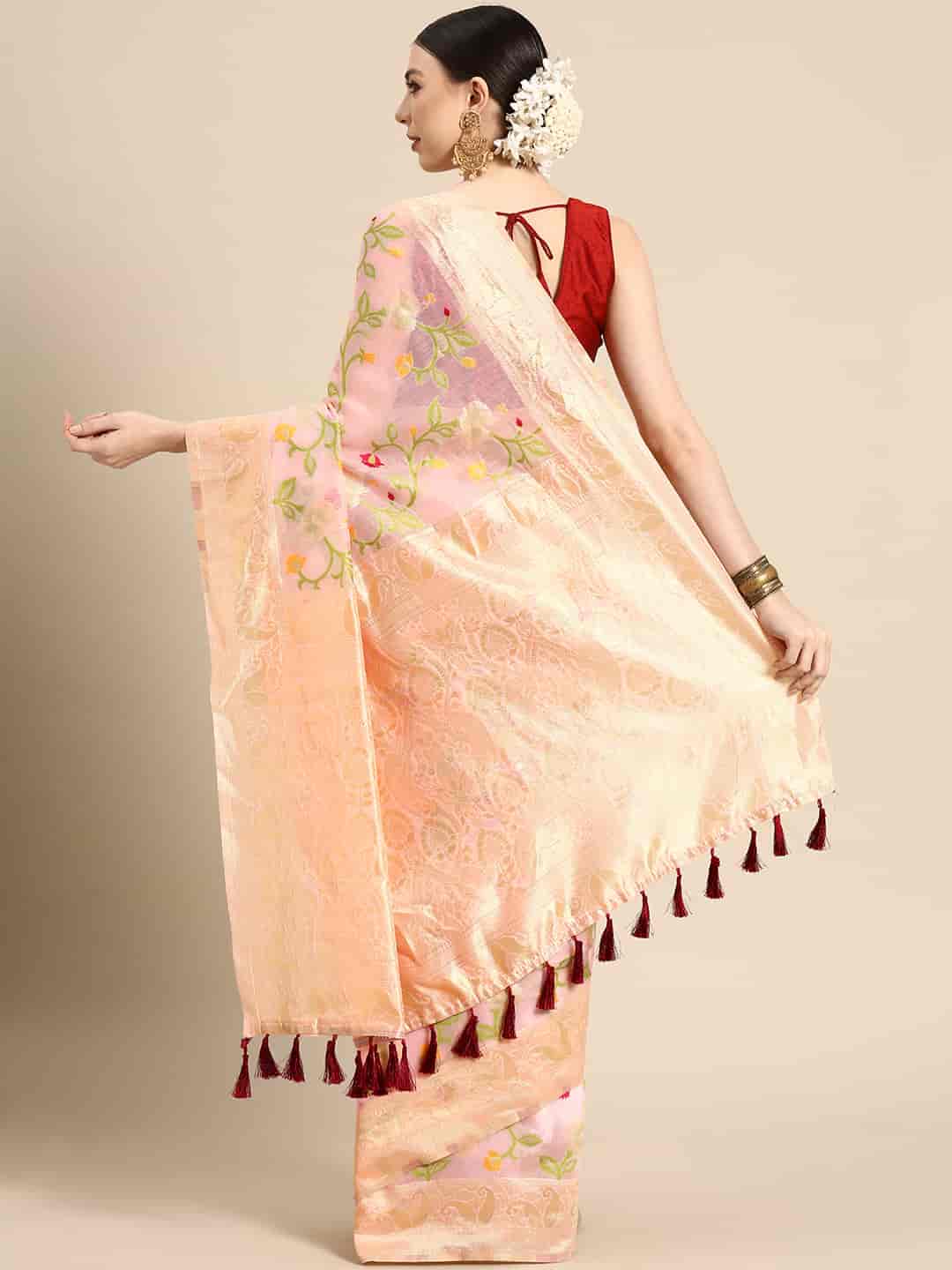 Women's Dhakai Jamdani Saree