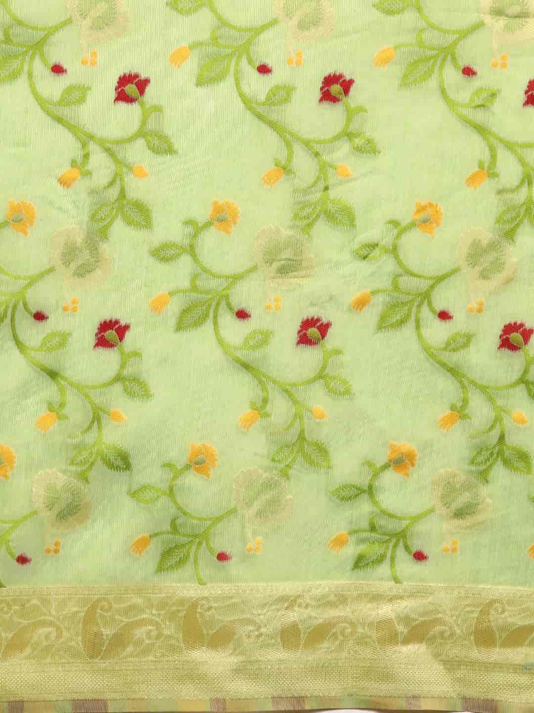 Women's Dhakai Jamdani Saree
