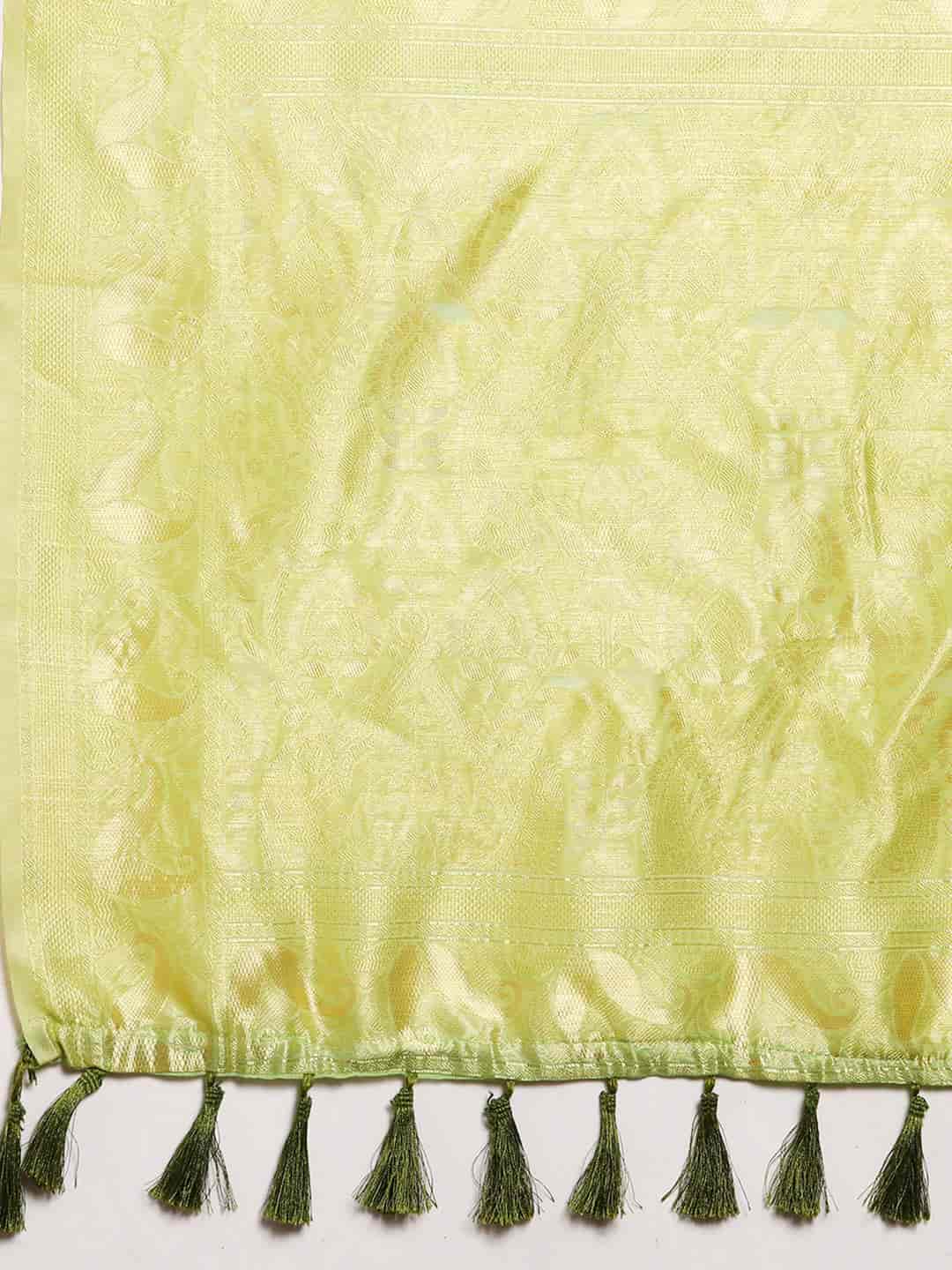 Women's Dhakai Jamdani Saree