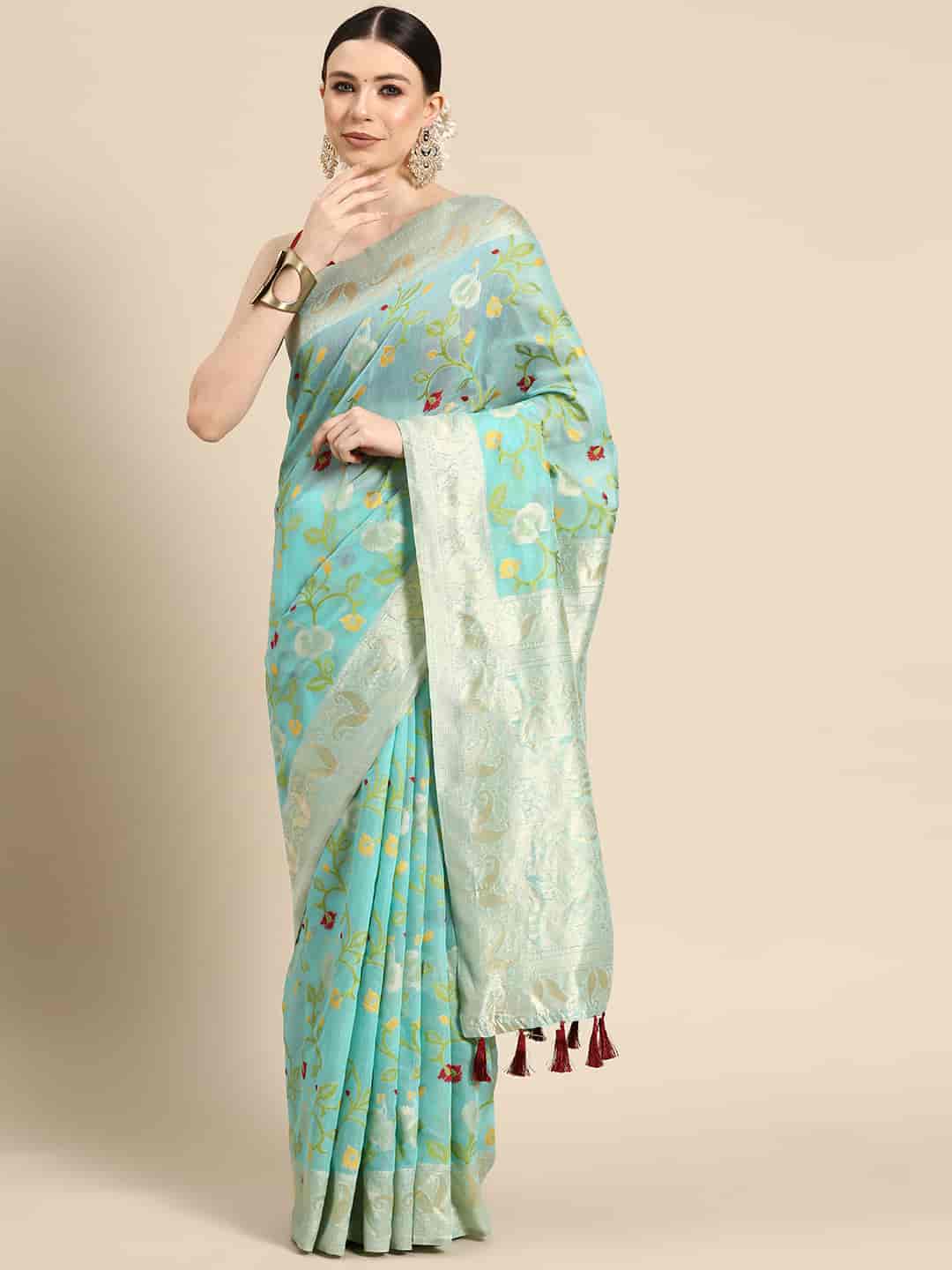 Women's Dhakai Jamdani Saree