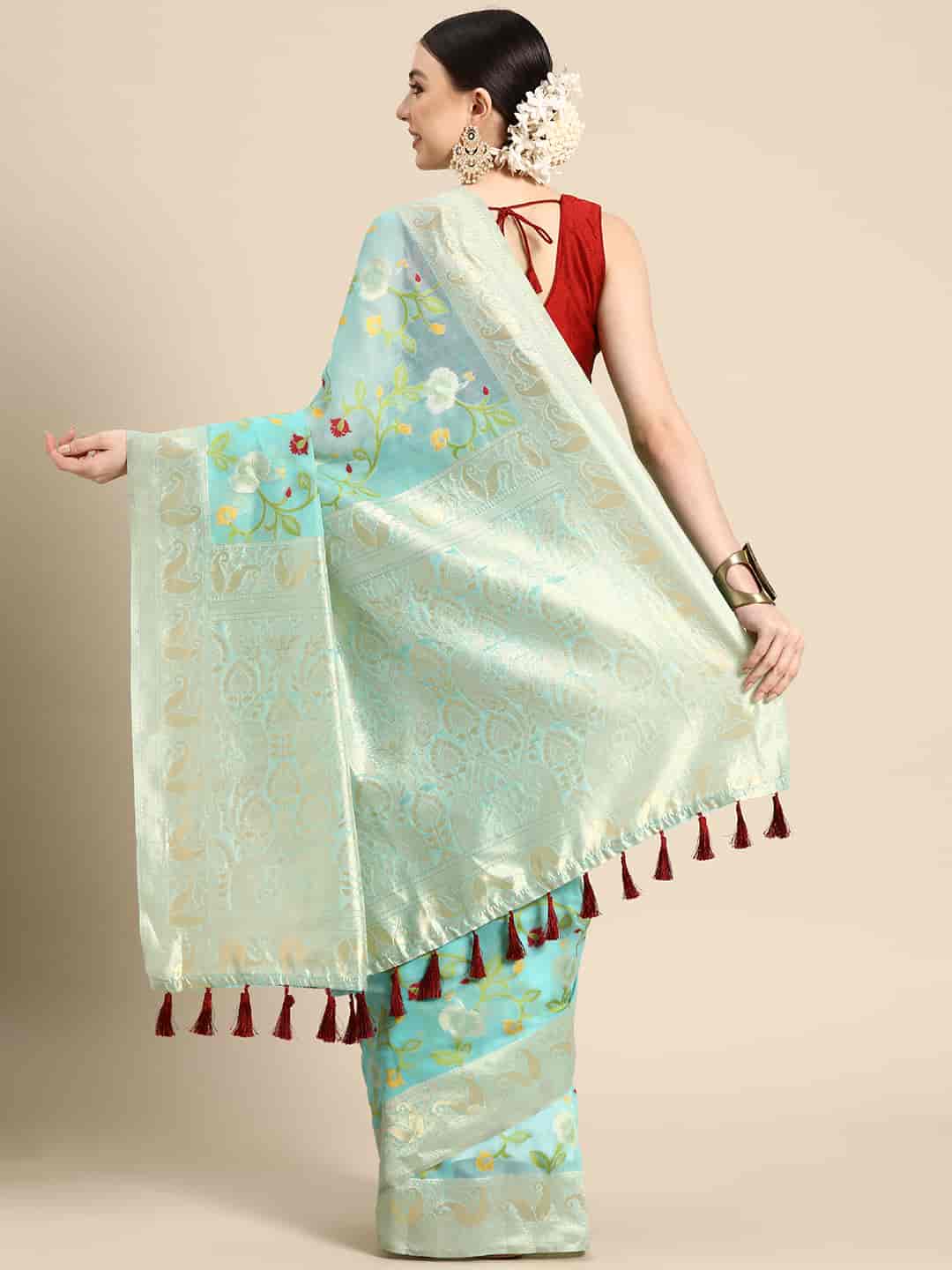 Women's Dhakai Jamdani Saree