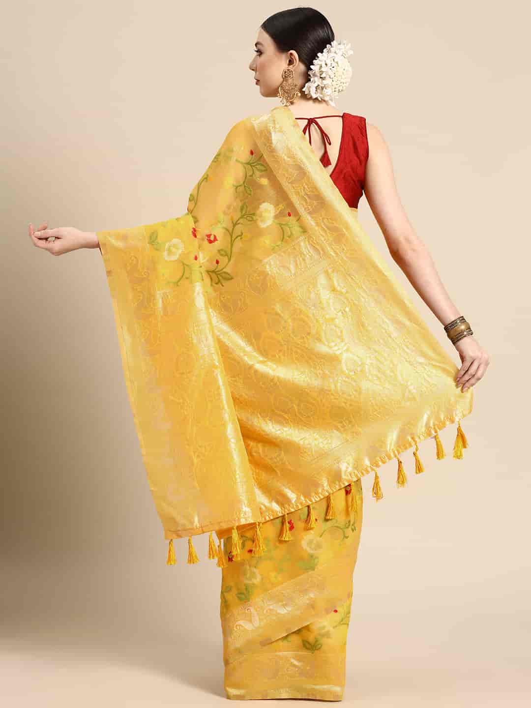 Women's Dhakai Jamdani Saree