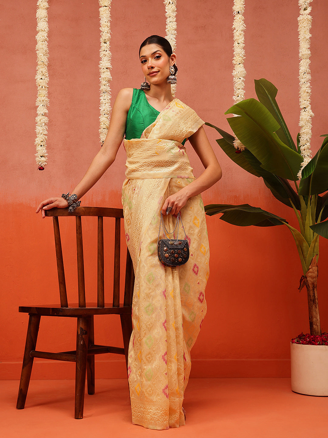 Cotton Jamdani Saree With Zari Border
