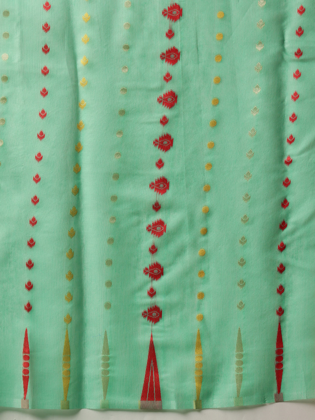 Cotton Jamdani Saree With Unstitched Blouse Piece