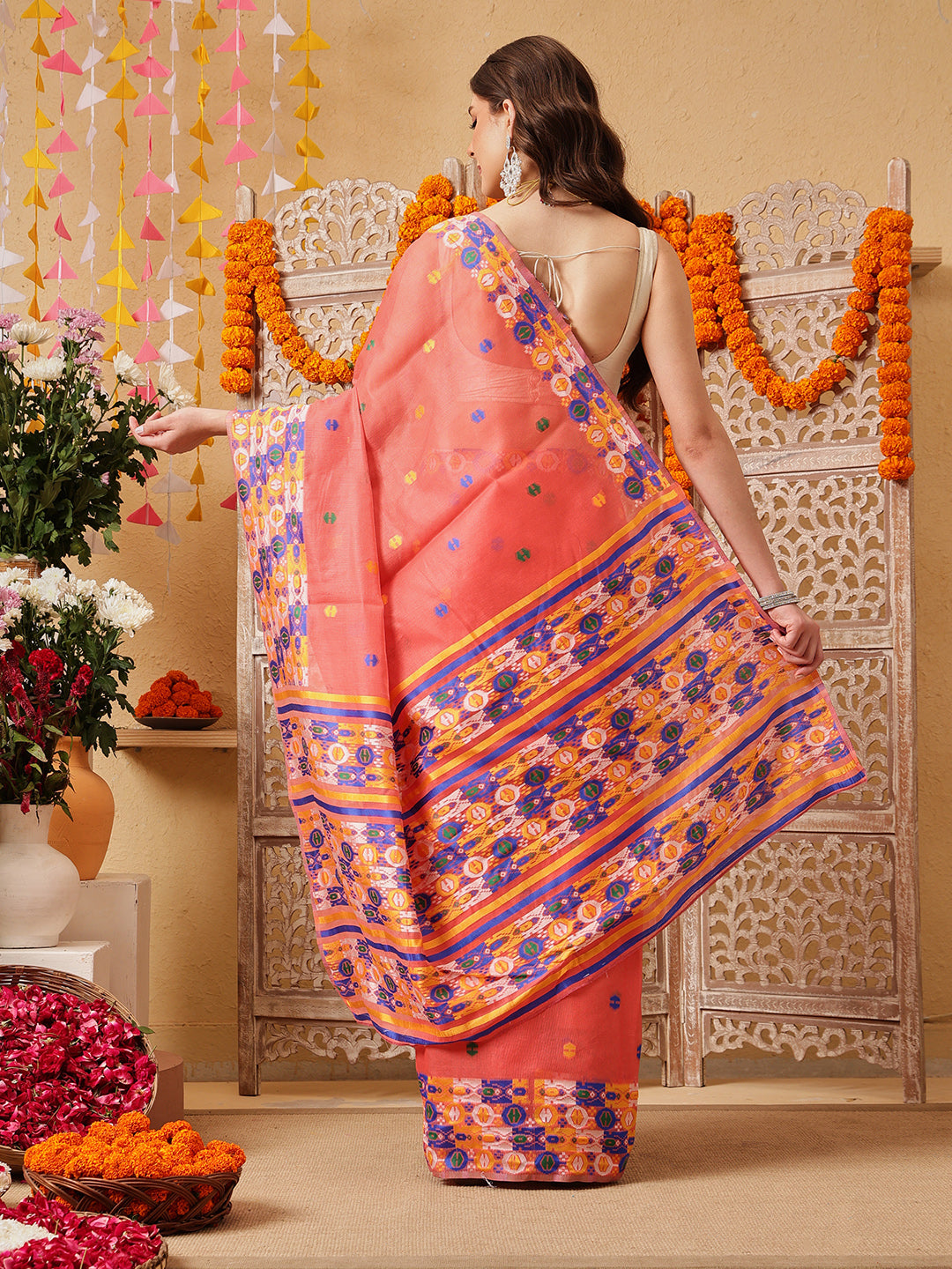 Cotton Jamdani Saree With Unstitched Blouse Piece