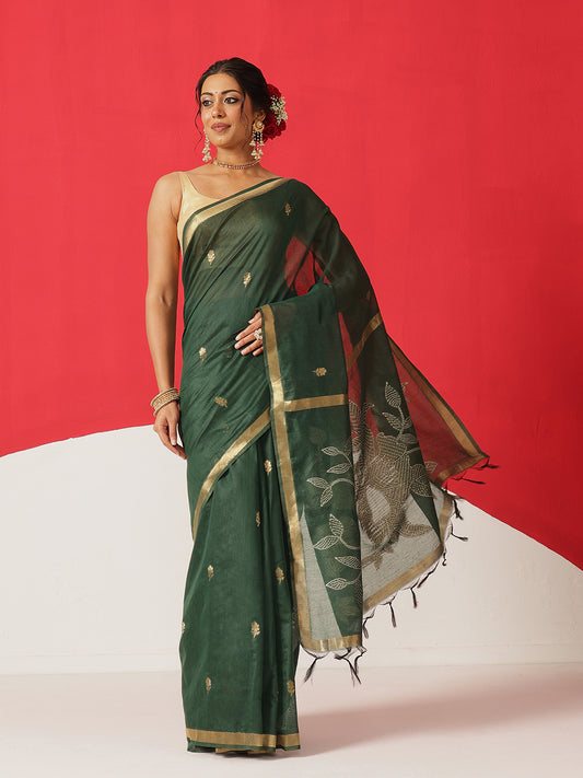 Cotton Dhakai Jamdani Saree With Small Zari Border & Tassels