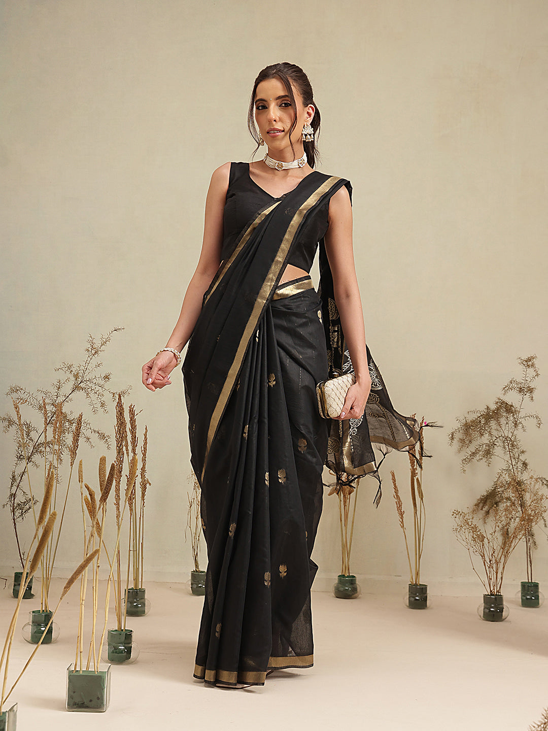 Cotton Blend Woven Design Handloom Premium Jamdani Saree With Tassels