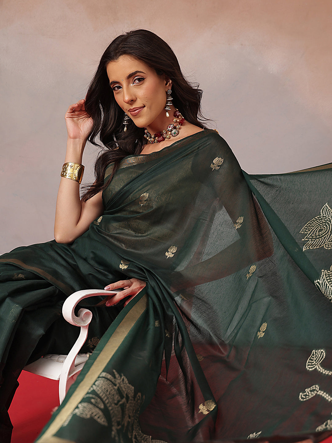 Cotton Blend Woven Design Handloom Premium Jamdani Saree With Tassels