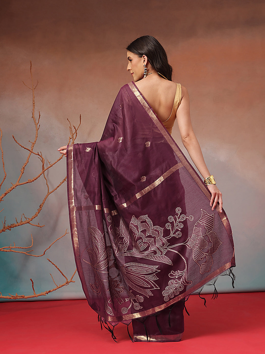 Cotton Blend Woven Design Handloom Premium Jamdani Saree With Tassels