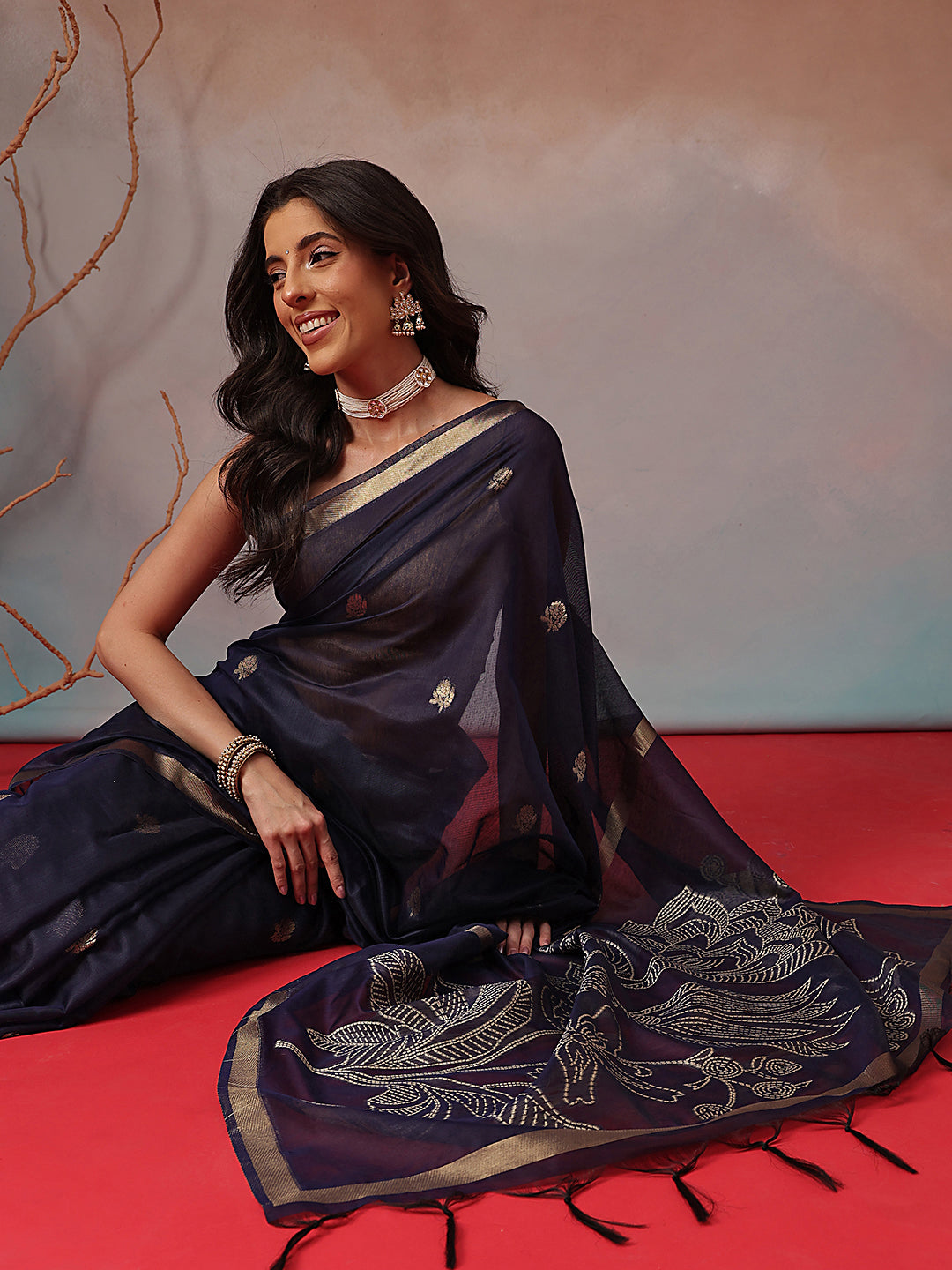 Cotton Blend Woven Design Handloom Premium Jamdani Saree With Tassels