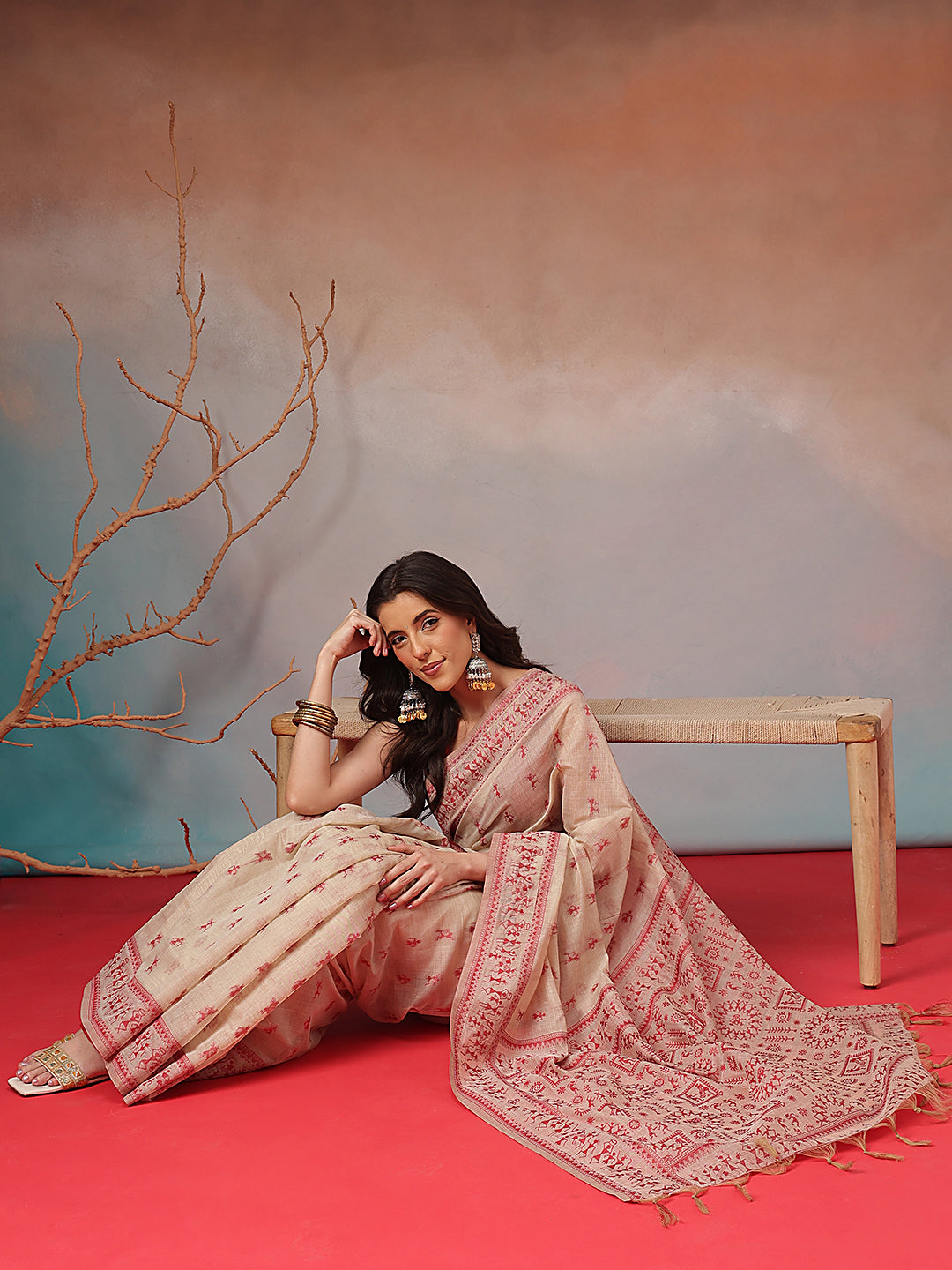 Cotton Blend Woven Design Handloom Premium Jamdani Saree With Tassels